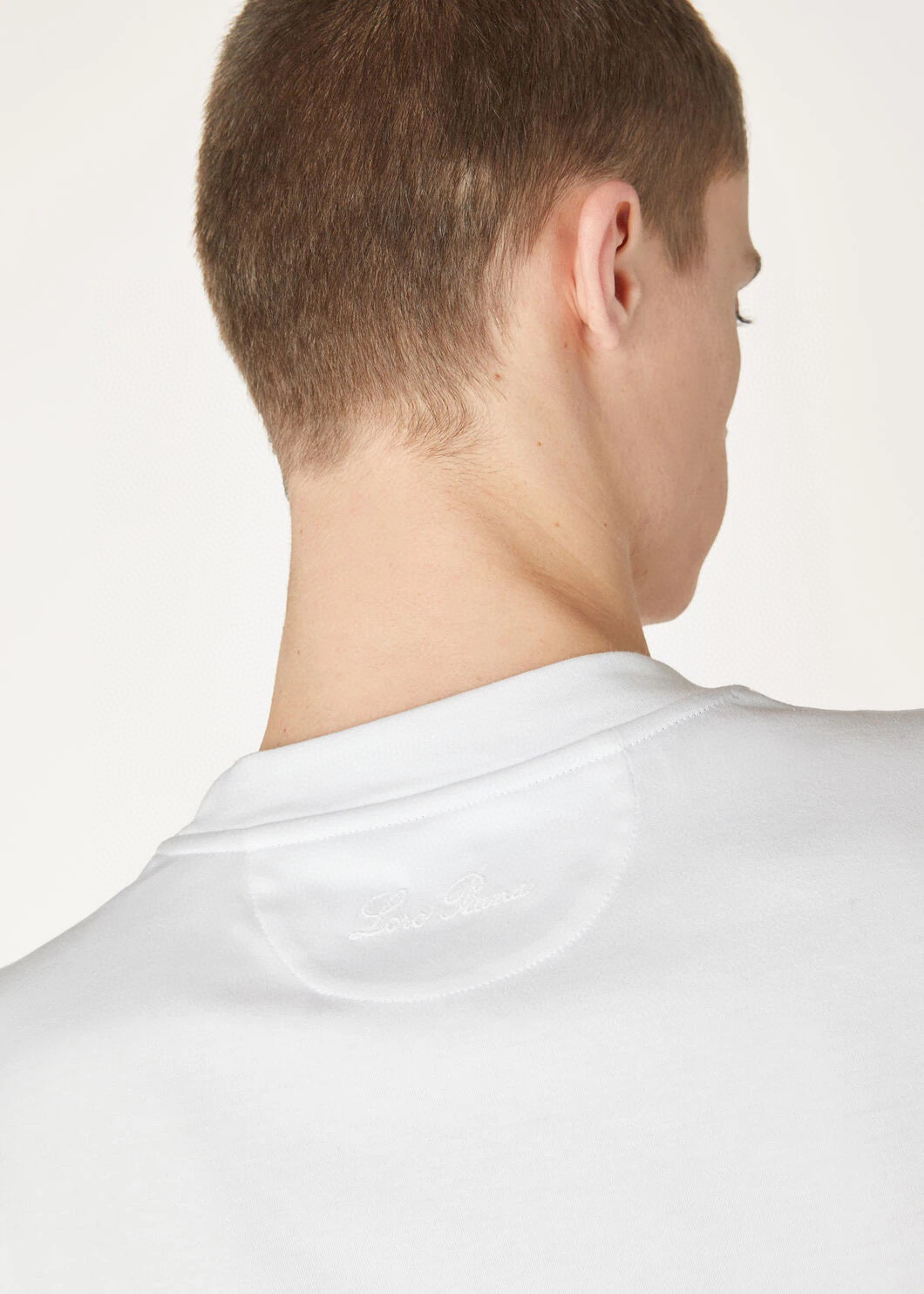    。LSS春夏新款顶级优质丝光棉布圆领短Tee，独家专供男士后领标识刺绣休闲纯色短袖T恤衫！贸易公司