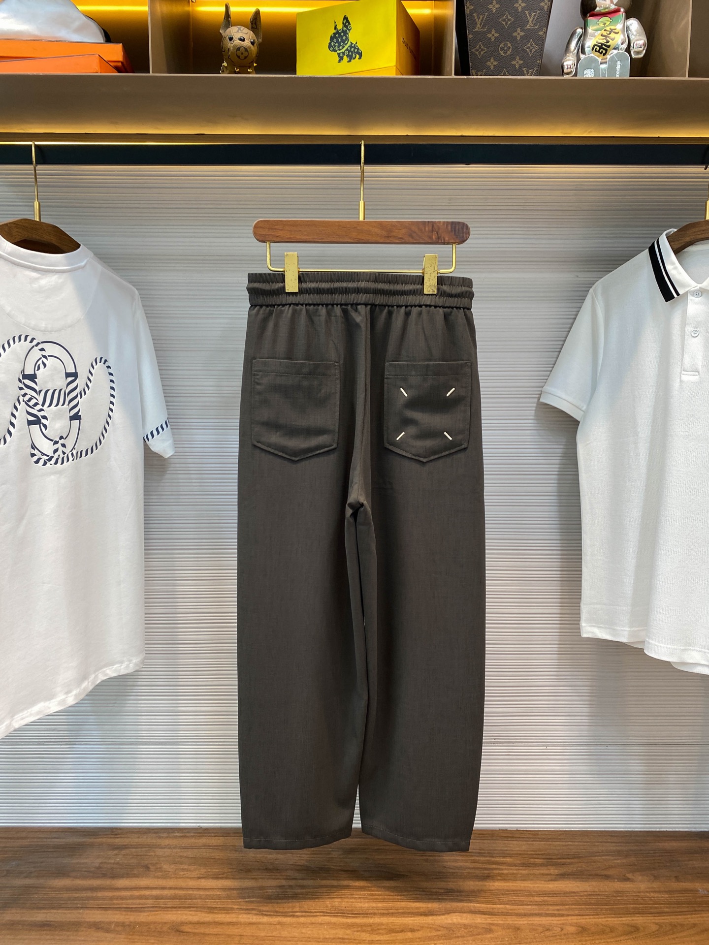 MM6 Silk Filament Tweezers Pants: Fashionable Comfort in Unique Design - 图片 6