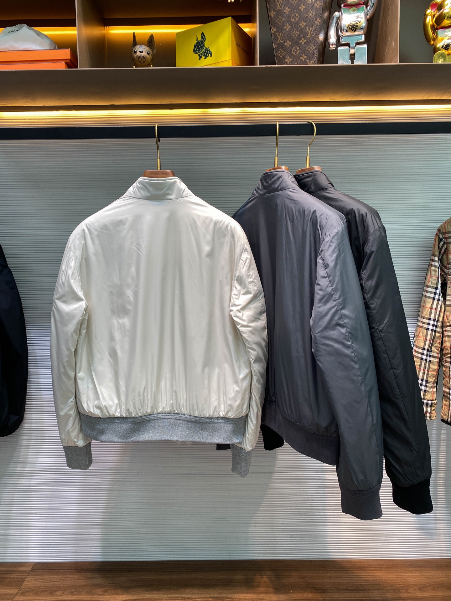 MOC25FW秋冬新款密织尼龙立领羽绒夹克，男士轻薄款羽绒绗缝内衬飞行员拉链羽绒服夹克外套！贸易公司渠道