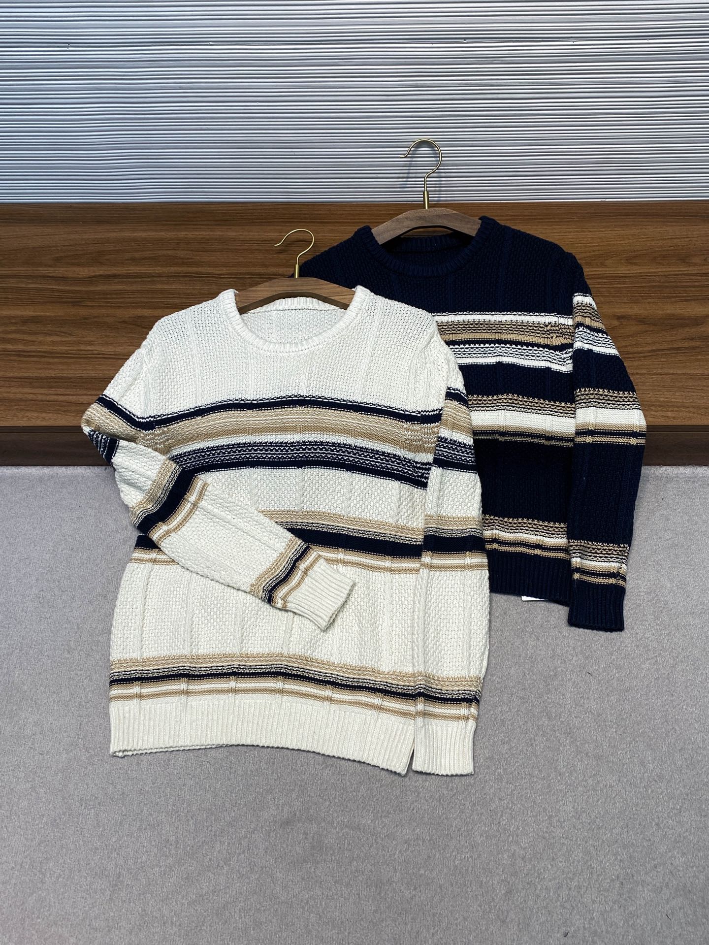 NO:677436,Real shots of details!  ,men's clothing and women's clothing,19860909细节实拍！,男装女装,,Women's clothing