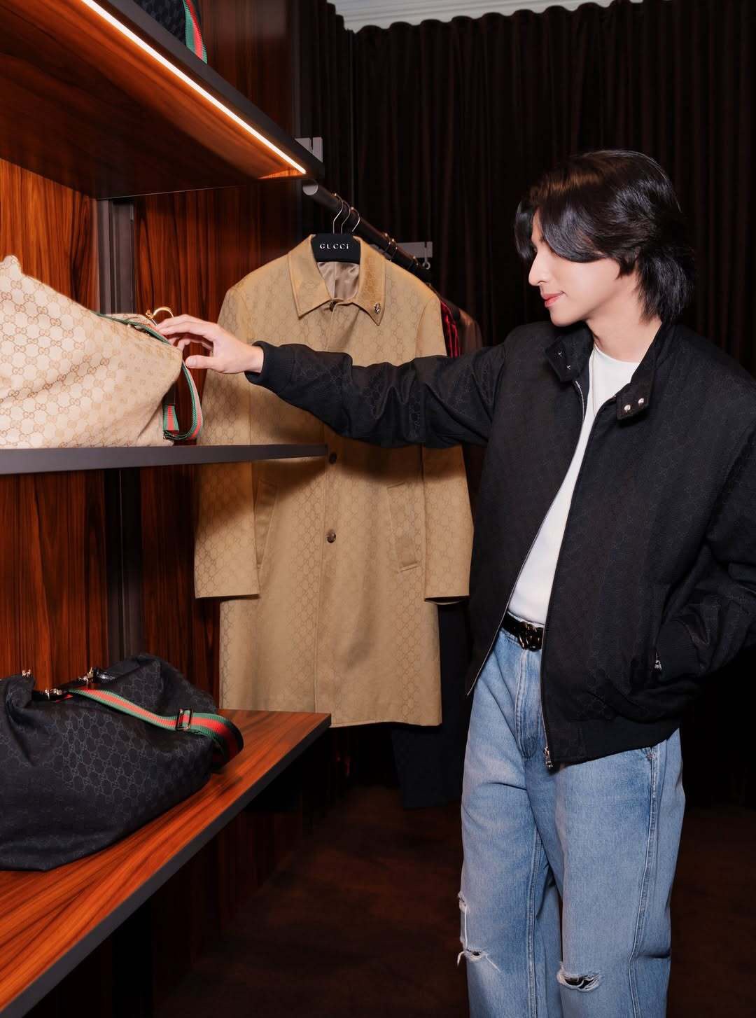 NO:677559,The same style as the stars!  ,men's Gucci-clothing,gucci,19860909明星同款！,男装古驰-服装,gucci,,Women's clothing