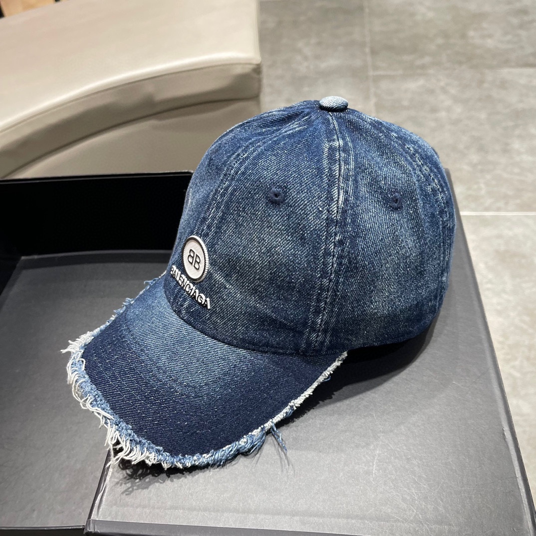 NO:190553,BALENCIAGA spring logo denim baseball cap, cool colors, different styles for men and women, the first batch is shipped first!  Paris fans must-have!  Hat fisherman hat baseball hat knit hat, hat, balenciaga, balenciaga, espadrilles, hats19860909BALENCIAGA巴黎世家春款logo牛仔棒球帽,很酷的色系,男女佩戴都有不同style,第一批抢先出货！巴黎粉必入款！ 帽子渔夫帽棒球帽针织帽,帽子,balenciaga,balenciaga,espadrilles,hats,hat