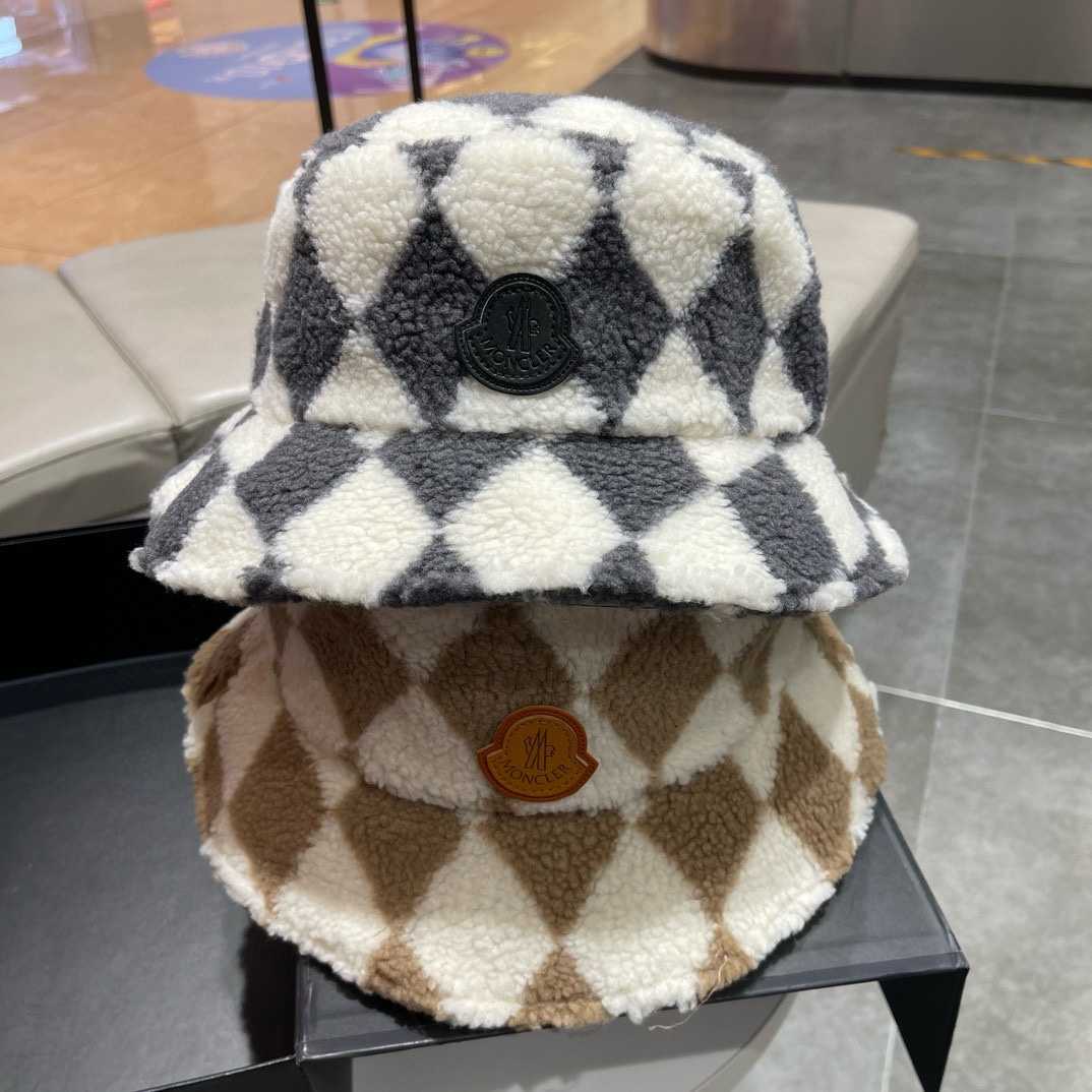 NO:190920,The wool fisherman's hat, soft wool material   soft circular curved hat shape, this must be the gentlest hat in winter, good warmth, fluffy, very suitable for autumn and winter wear, big hat brim will make you look small, hat, Moncler, espadrilles, hats19860909蒙口 羊毛渔夫帽 柔软的羊毛材质 柔和的圆弧线条帽型 这一定是冬季最温柔的帽子 保暖好 毛绒绒的很适合秋冬佩戴 大帽檐的会非常显脸小,帽子,Moncler,espadrilles,hats,hat