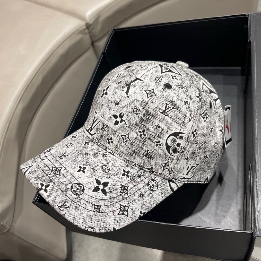 NO:190802,LV spring Louis Vuitton Baseball caps have always been a super popular item, it is really hard to find!  Men and women can wear it!  ,hats,louis vuitton,louis vuitton,hats19860909LV春款路易威登 棒球帽一直都是超级受欢迎的单品,真的是一顶难求！男女可戴！,帽子,louis vuitton,louis vuitton,hats,hat