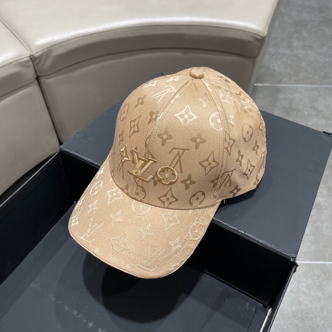 NO:190823,LV Louis Vuitton official website high-end delivery, classic baseball cap, very classic classic, available in all seasons, must-have when going out, hats, louis vuitton, louis vuitton, hats19860909LV路易威登 官网高版出货,经典棒球帽,非常经典的经典,四季可用,出门必备,,帽子,louis vuitton,louis vuitton,hats,hat