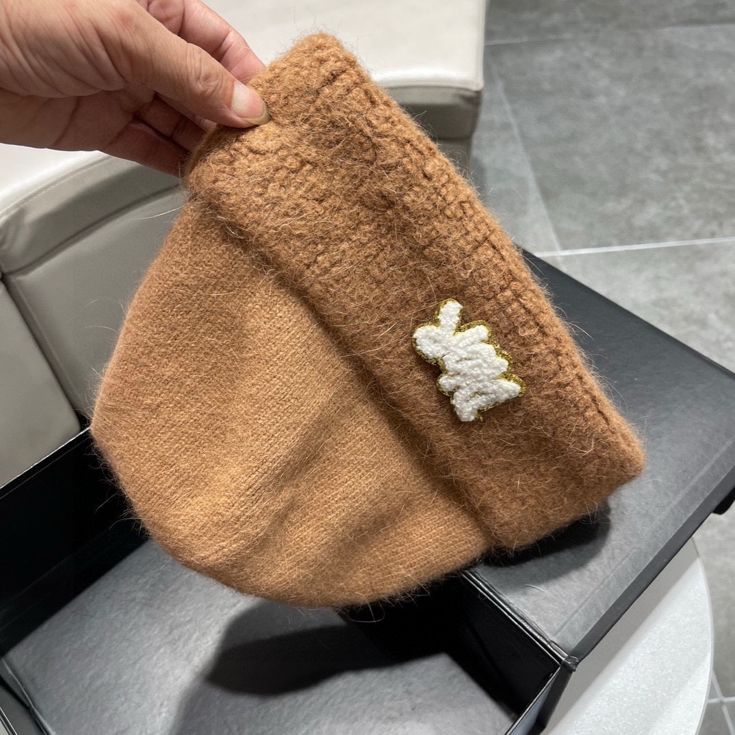 NO:190840,Dior autumn and winter new lamb fur high-quality fisherman's hat, a must-have versatile single-brand style when going out, must-have hats, dior, espadrilles, hats19860909迪奥秋冬新款羊羔毛高级原单品质渔夫帽,出街必备百搭单品大牌范儿,出门必备,帽子,dior,espadrilles,hats,hat