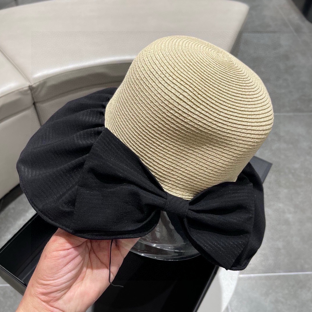 NO:191503,Celine cellne ponytail bow polka dot protection UV sun protection straw hat summer trip big brim fisherman hat hat fisherman hat baseball hat knit hat, hat, celine, espadrilles, hats19860909赛琳cellne扎马尾蝴蝶结波点防紫外线遮阳帽防晒草帽夏季出游大檐渔夫帽子帽子渔夫帽棒球帽针织帽,帽子,celine,espadrilles,hats,hat