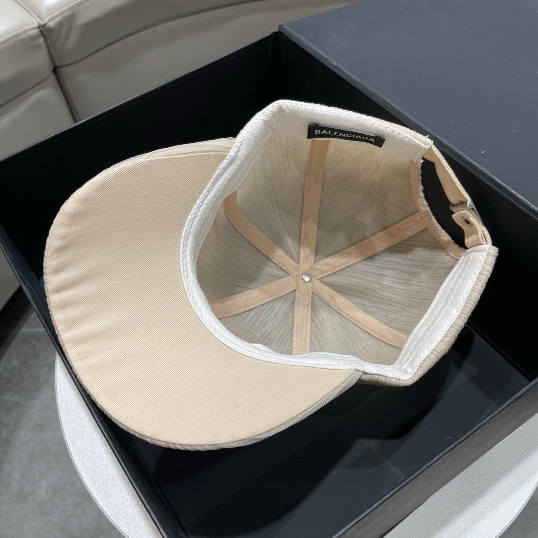 NO:191506,Balenciaga scheming small broken edge baseball cap custom woven precision original fabric clear lines simple and fashionable logo high-end interpretation of minimalist style, making the style improve the hat fisherman hat baseball cap knit hat, hat, balenciaga, espadrilles, hats19860909巴黎世家 心机小破边棒球帽 定制机织精密原版布 线条分明 简洁很显时尚 logo高档 演绎极简风特色 令格调随之提升帽子渔夫帽棒球帽针织帽,帽子,balenciaga,espadrilles,hats,hat