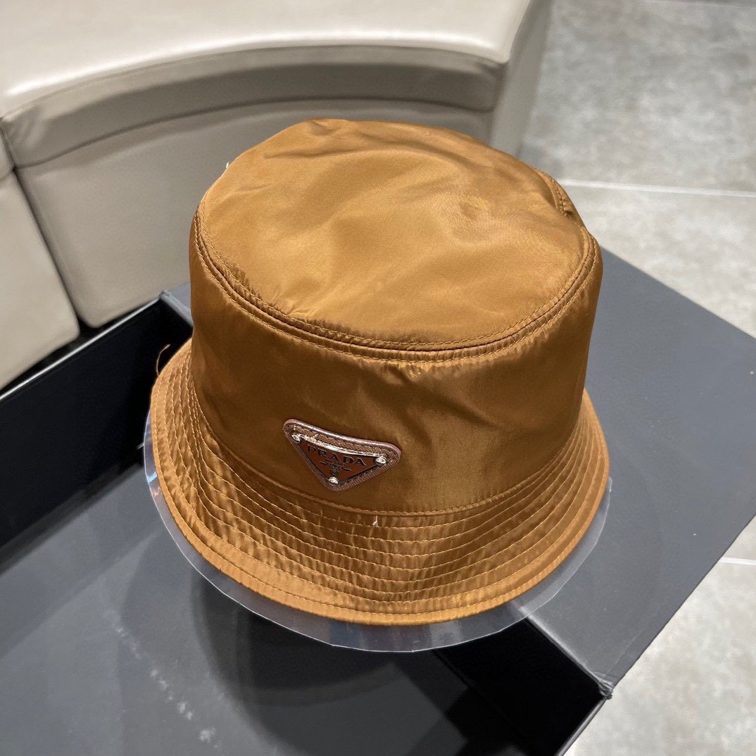 Prada普拉达夏季新款专柜男女款牛仔渔夫帽大牌出货超方便！好搭！出街必备
