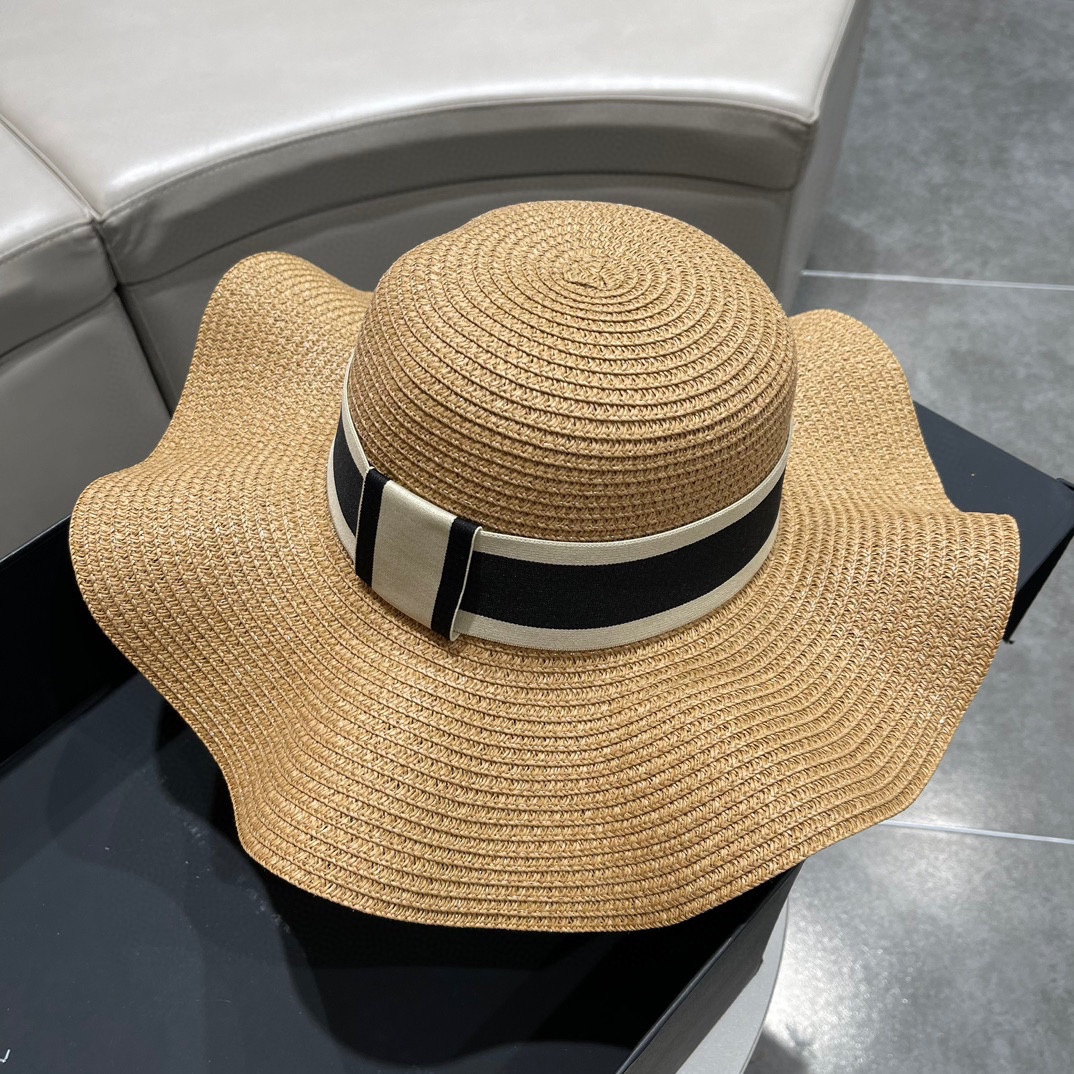 NO:191931,【CELINE】New straw woven sunshade straw hat in early spring, big brim beach style, simple and elegant, versatile items~ the first choice when going out, the new hat shape is super beautiful, you must wear the same hat for men and women when going out, fisherman hat baseball hat knitted hat, hat, celine, celine, espadrilles, espadrilles, hats19860909【CELINE赛琳】早春新款草编遮阳草帽 大帽檐沙滩风格,简约大方,百搭单品～出街首选,新款帽型超美腻,出门必带男女同款帽子渔夫帽棒球帽针织帽,帽子,celine,celine,espadrilles,espadrilles,hats,hat