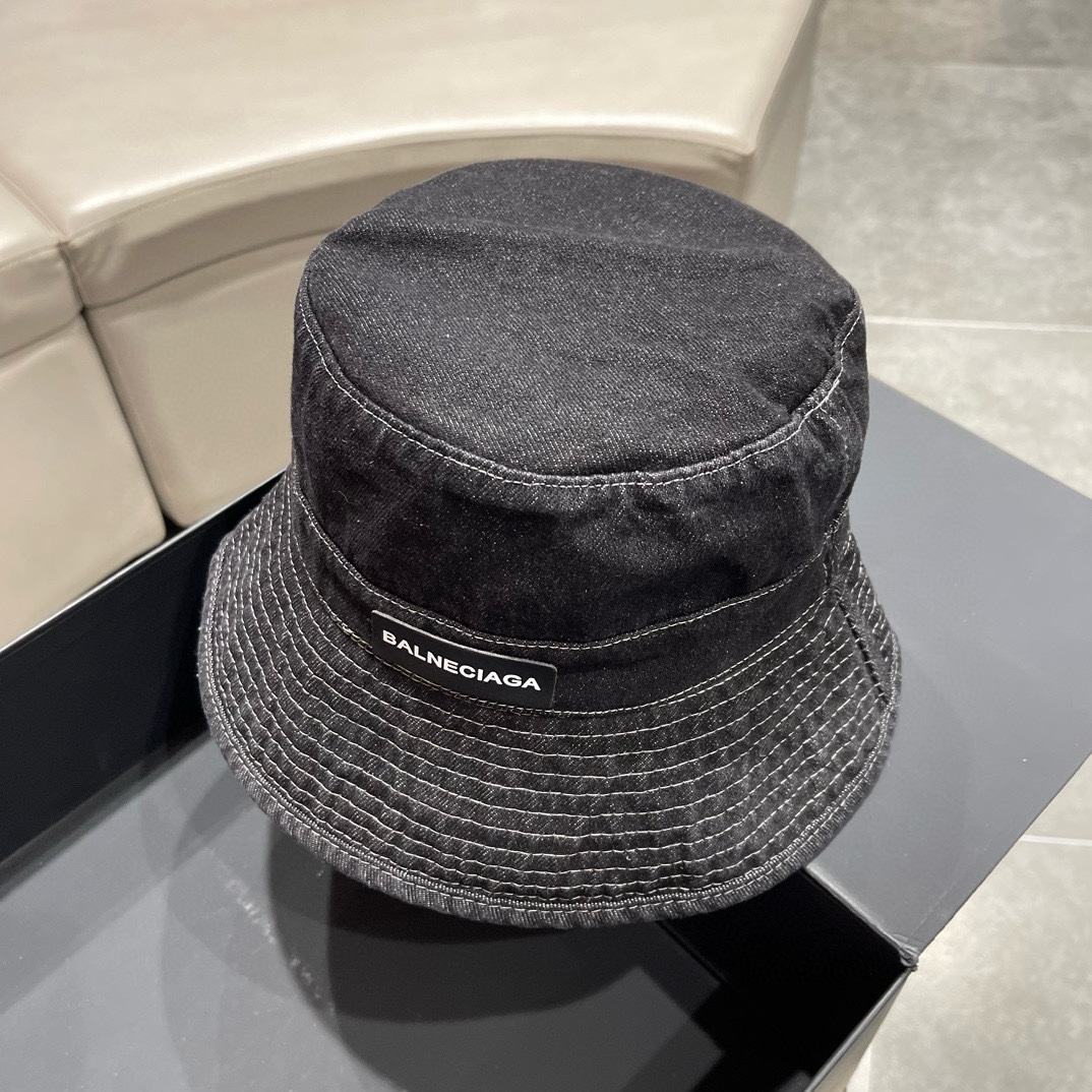 NO:192381,Balenciaga - Retro Washing Fisherman's Hat Hot ~ The style is very retro!  The hat is very good, the big head is also very stylish~ The same style as men and women, it is a hot sale!  !  Hat fisherman hat baseball hat knit hat, hat, balenciaga, espadrilles,hats19860909巴黎世家-复古洗水渔夫帽 大热款~风格非常复古！ 帽型非常赞 大头围上头也很有型~ 男女同款 热卖！！帽子渔夫帽棒球帽针织帽,帽子,balenciaga,espadrilles,hats,hat