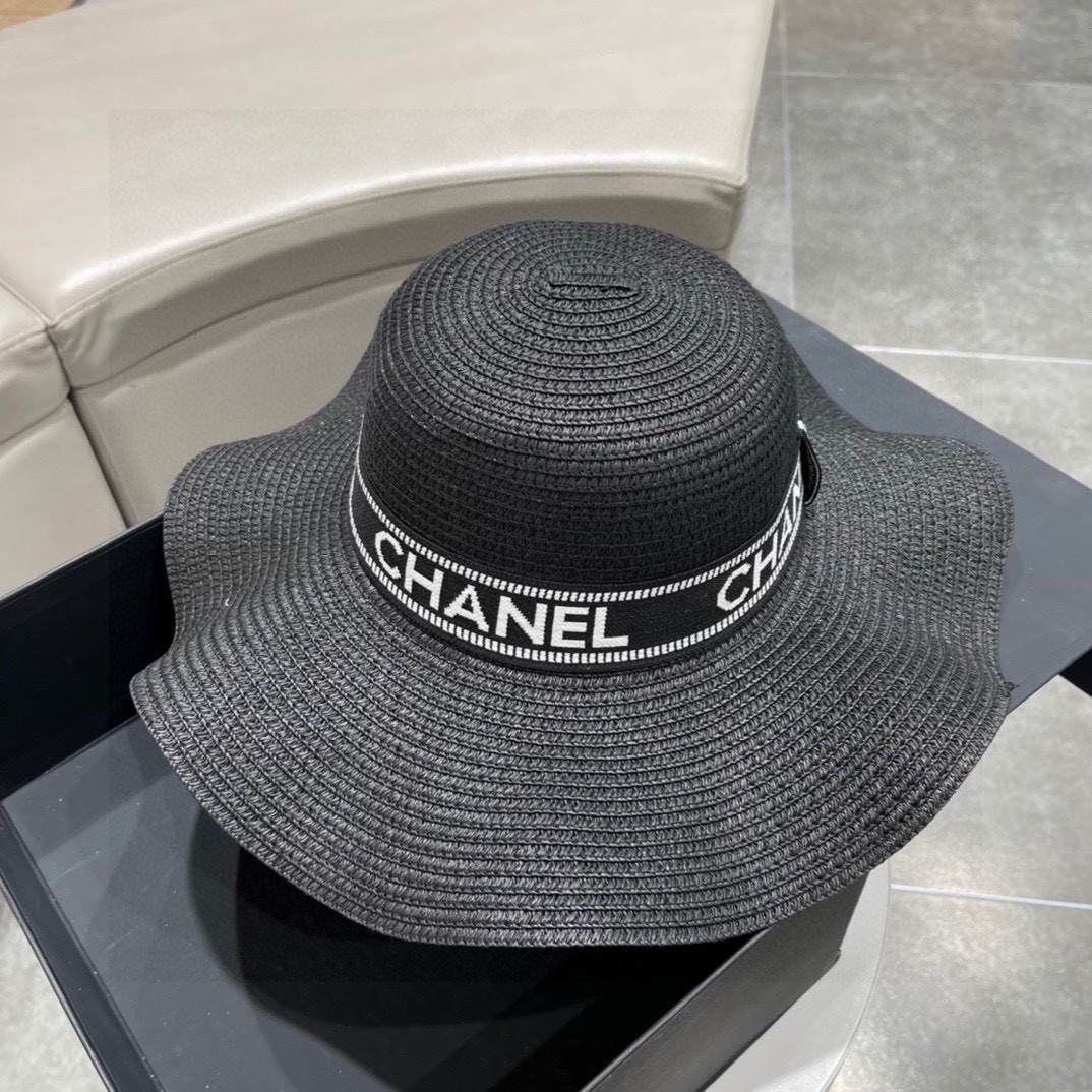 【CHANEL】Nuevo estilo primavera-verano, sombrero de paja tejida de estilo coreano con ondas, estilo playero, simple y el…