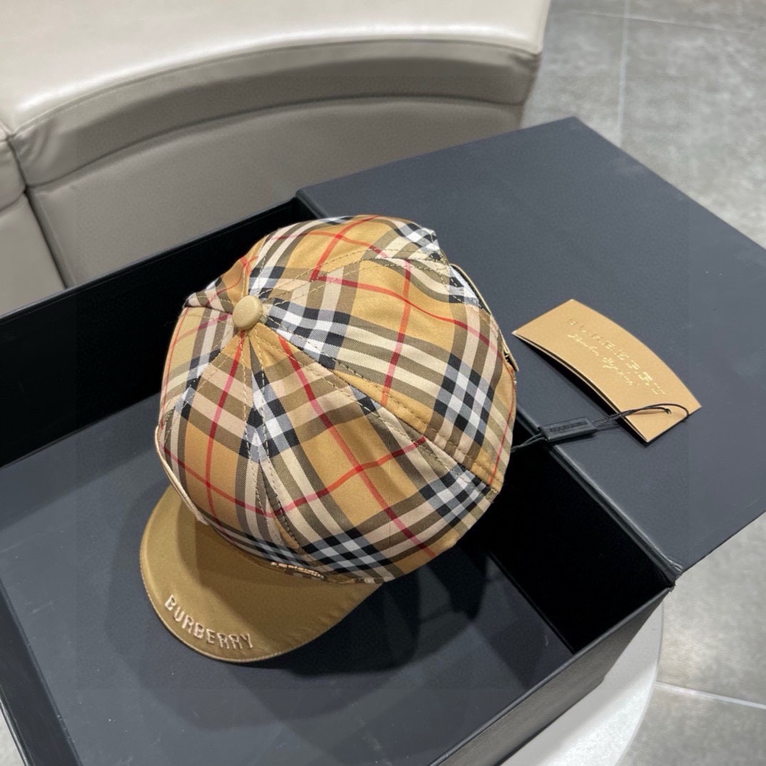  Burberry 巴宝莉 2024最新款巴宝莉刺绣原单棒球帽，细节做工都很精致，面料超舒服！百搭款市场