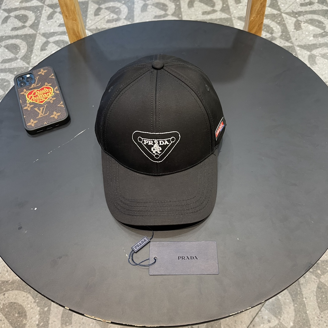 NO:194019,PRADA New Baseball Cap Purchase Version!  Fashion trend, high-end workmanship!  Extraordinary quality, look at the details of the real shot, the hat, fisherman hat, baseball hat, knit hat, hat, prada, prada, espadrilles, hats19860909PRADA 普拉达 新品棒球帽 代购版本！时尚潮流,高端做工！非一般的品质,细节看实拍哦帽子渔夫帽棒球帽针织帽,帽子,prada,prada,espadrilles,hats,hat