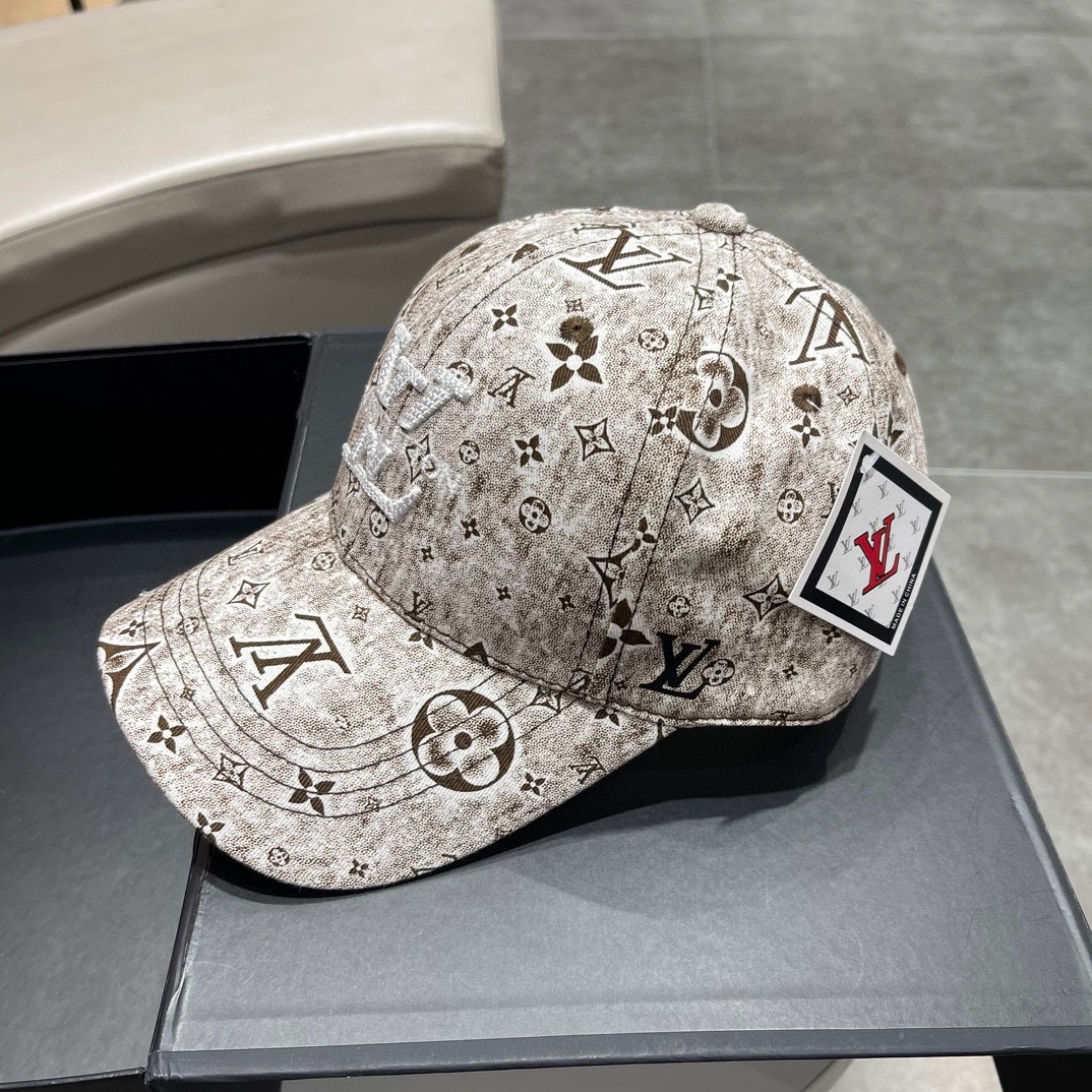 NO:193960,LV spring Louis Vuitton Baseball caps have always been a super popular item, it is really hard to find!  Men and women can wear it!  Hat fisherman hat baseball hat knit hat, hat, louis vuitton, louis vuitton, espadrilles,hats19860909LV春款路易威登 棒球帽一直都是超级受欢迎的单品,真的是一顶难求！男女可戴！ 帽子渔夫帽棒球帽针织帽,帽子,louis vuitton,louis vuitton,espadrilles,hats,hat