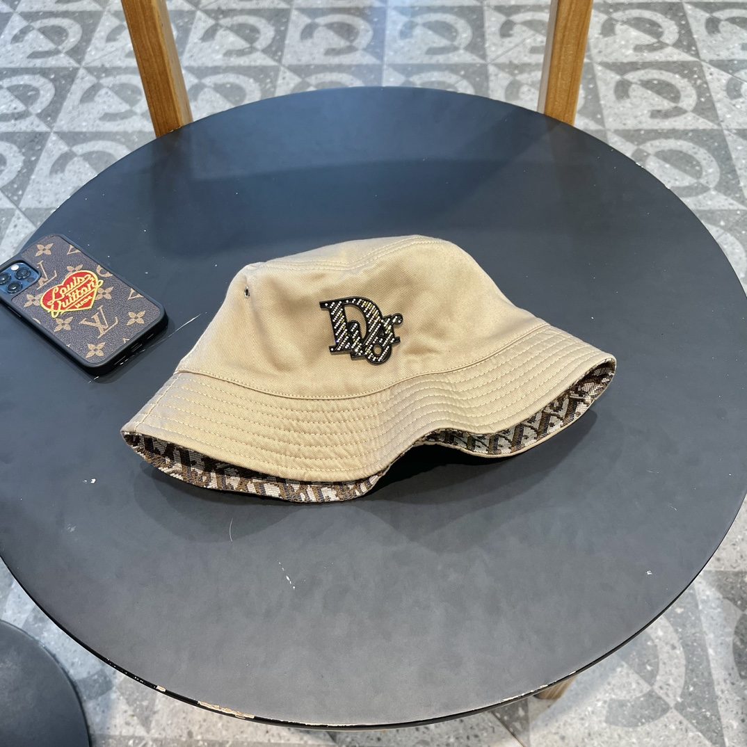 NO:193986,【DIOR】New counter for men and women sunshade fisherman hats, big brand shipping, super convenient!  Easy to match!  Essential hats, fisherman hats, baseball hats, knit hats, hats, dior, dior, espadrilles, hats19860909【DIOR迪奥】新款专柜男女款遮阳渔夫帽,大牌出货,超方便！好搭！出街必备帽子渔夫帽棒球帽针织帽,帽子,dior,dior,espadrilles,hats,hat