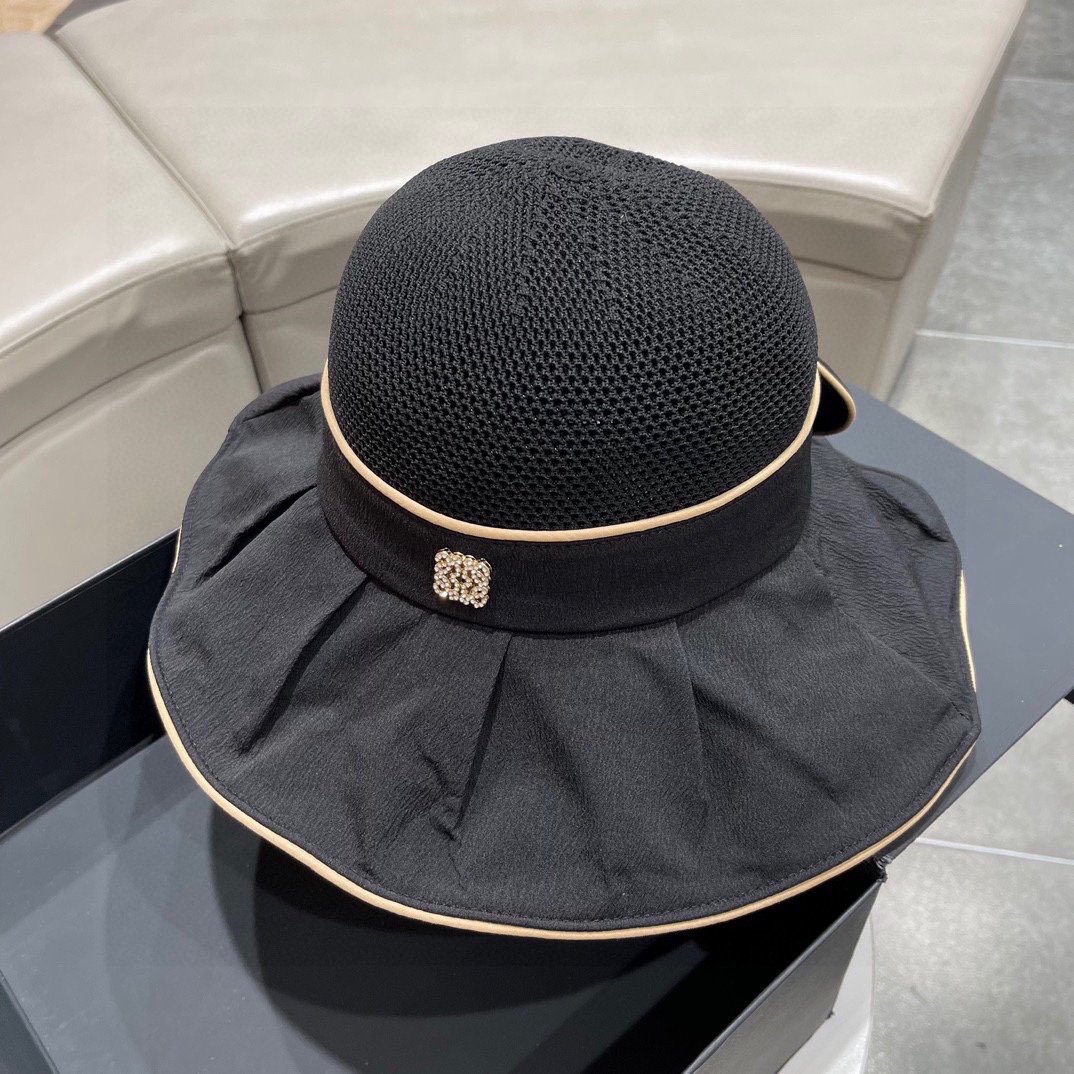 罗意威LOEWE新款彩胶原版原标设计渔夫帽质感超好外部线条定位标准做工精细简约大气低价走量！