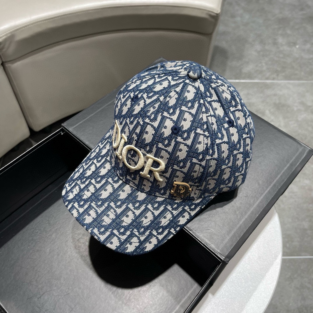 NO:194273,DIOR Spring and summer new simple embroidered baseball cap, new models are shipped, big brands are super easy to match, buy them now!  Hat fisherman hat baseball hat knit hat, hat, dior, dior, espadrilles, hats19860909DIOR 迪奥 春夏新款走量简约刺绣棒球帽,新款出货,大牌款超好搭配,赶紧入手！帽子渔夫帽棒球帽针织帽,帽子,dior,dior,espadrilles,hats,hat