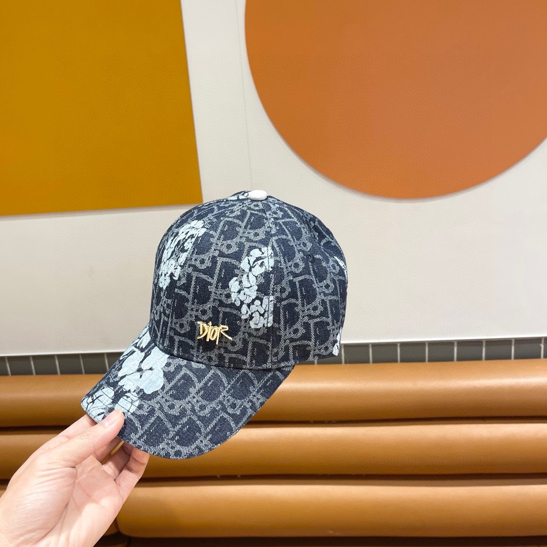 NO:194554,[DIOR] New simple baseball caps with volume, new models are shipped, big brands are super easy to match, buy them quickly!  Hat fisherman hat baseball hat knit hat, hat, dior, dior, espadrilles, hats19860909【DIOR迪奥】新款走量简约棒球帽,新款出货,大牌款超好搭配,赶紧入手！ 帽子渔夫帽棒球帽针织帽,帽子,dior,dior,espadrilles,hats,hat