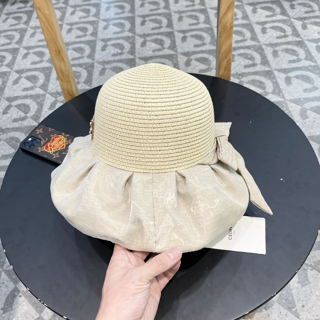 NO:194869,Celine Celine new summer bow sun protection fisherman hat women's straw hat UV brim pot hat face sun protection sun hat fisherman hat baseball hat knit hat, hat, celine, celine, espadrilles, hats19860909赛琳celine新款夏季蝴蝶结遮阳渔夫帽女草帽防紫外线大檐盆帽遮脸防晒太阳帽帽子渔夫帽棒球帽针织帽,帽子,celine,celine,espadrilles,hats,hat