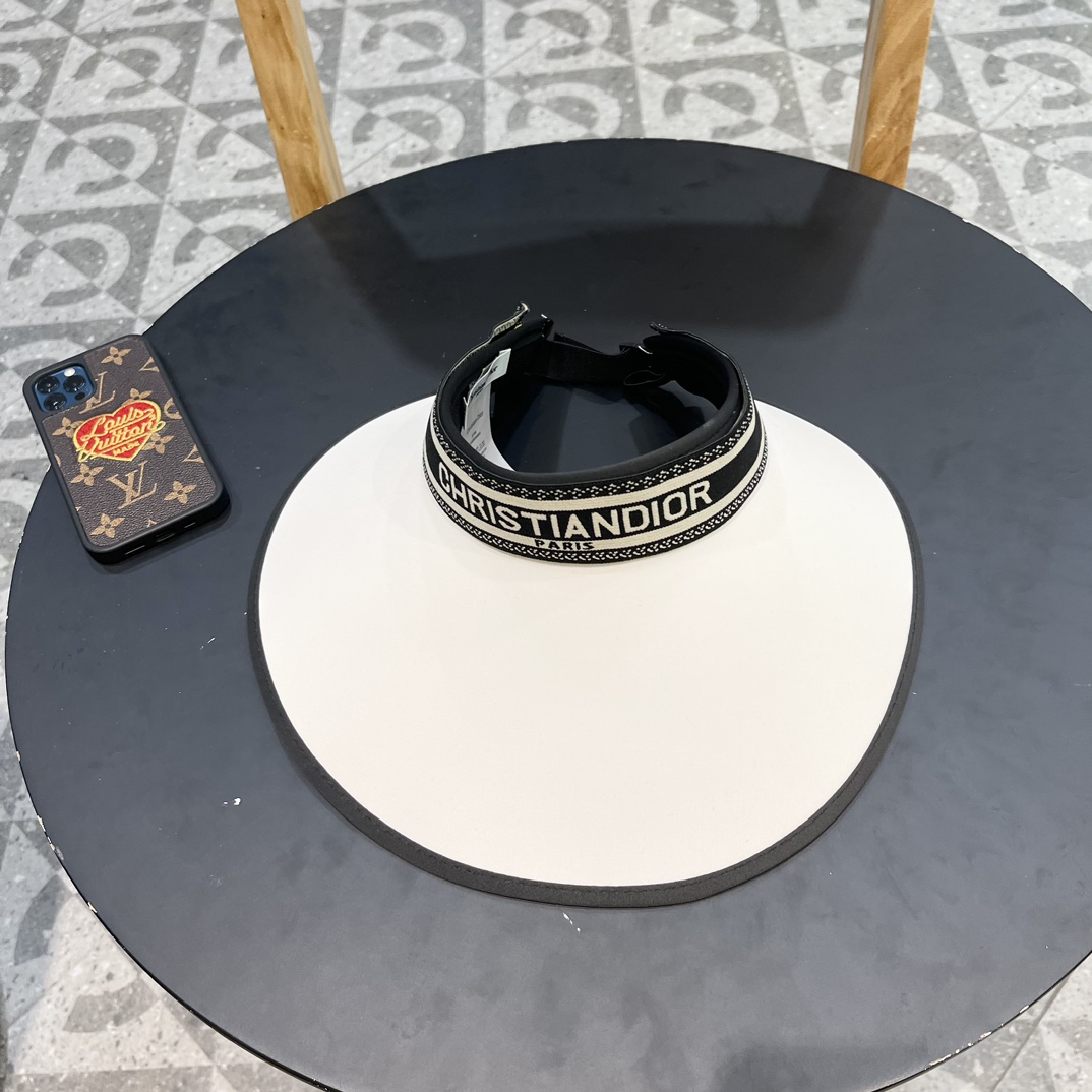 NO:195003,Dior Spring and summer ultra-fine decorative empty roof hat Super empty roof series, with a perfect color and lightweight portability!  Little fairy woman's hand must-have hat fisherman hat baseball hat knit hat, hat, dior, espadrilles, hats19860909迪奥 春夏超细装饰空顶帽 超空顶系列,颜色妥妥,轻便携带！小仙女人手必备帽子渔夫帽棒球帽针织帽,帽子,dior,espadrilles,hats,hat