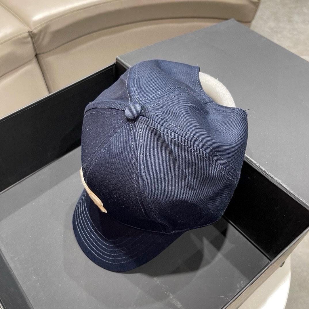 NO:195079,Celine's new high-version washing cowboy baseball cap, hat, super positive hat, perfectionist gospel hat, fisherman hat, baseball cap, knit hat, hat, celine, espadrilles, hats19860909赛琳新款高版本洗水牛仔棒球帽 帽型超正滴 完美主义者的福音帽子渔夫帽棒球帽针织帽,帽子,celine,espadrilles,hats,hat
