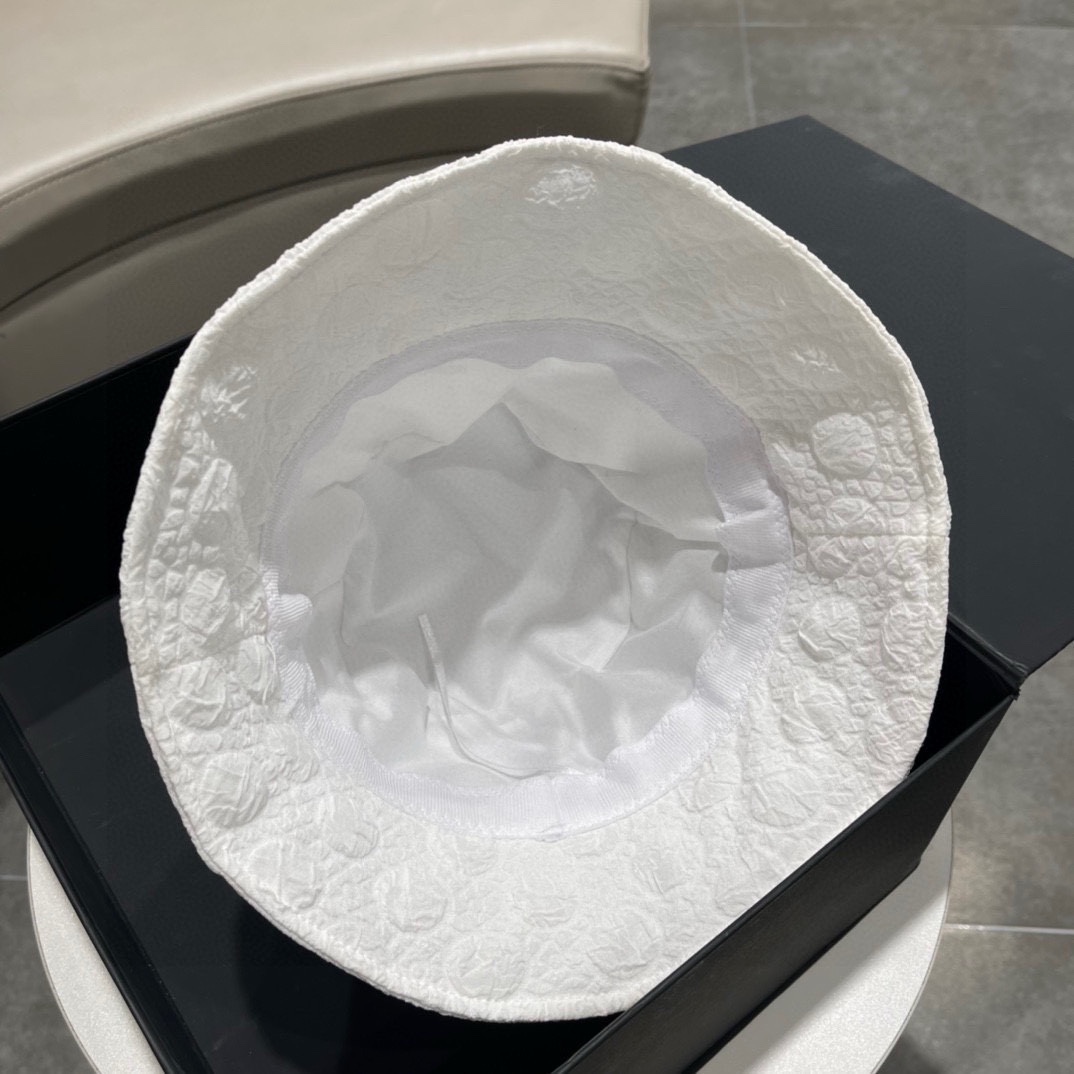 NO:195317,Crowxin New early spring high-quality fashion trend fisherman hat high-end customized version!  The same style as the internet celebrity fashion blogger!  Recommended for cracked walls!  Great quality!  Head circumference 57cm hat Fisherman hat Baseball hat Knit hat, hat, chrome hearts, espadrilles, hats19860909克罗心 早春新款高品质时尚潮流渔夫帽 高端定制版！网红时尚博主同款！墙裂推荐！质量巨好！头围57cm帽子渔夫帽棒球帽针织帽,帽子,chrome hearts,espadrilles,hats,hat