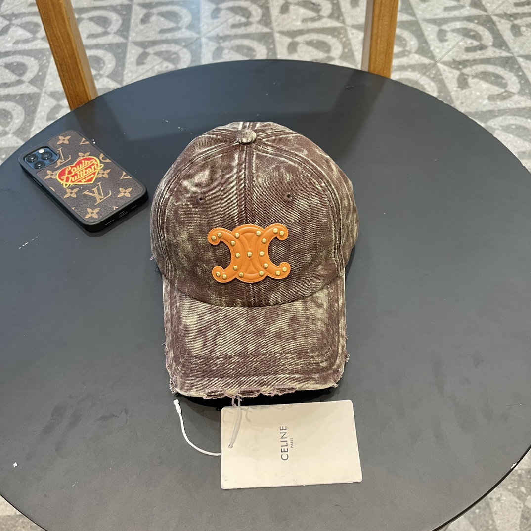 NO:195311,Celine CELINE Washing Baseball Cap New Baseball Cap, a must-have for easy matching when going out, high quality, complete internal standards, buy it now!  Hat fisherman hat baseball hat knit hat, hat, celine, celine, espadrilles, hats19860909赛琳 CELINE 洗水棒球帽 新款棒球帽,出街必备超好搭配,高品质 内标齐全,赶紧入手！帽子渔夫帽棒球帽针织帽,帽子,celine,celine,espadrilles,hats,hat