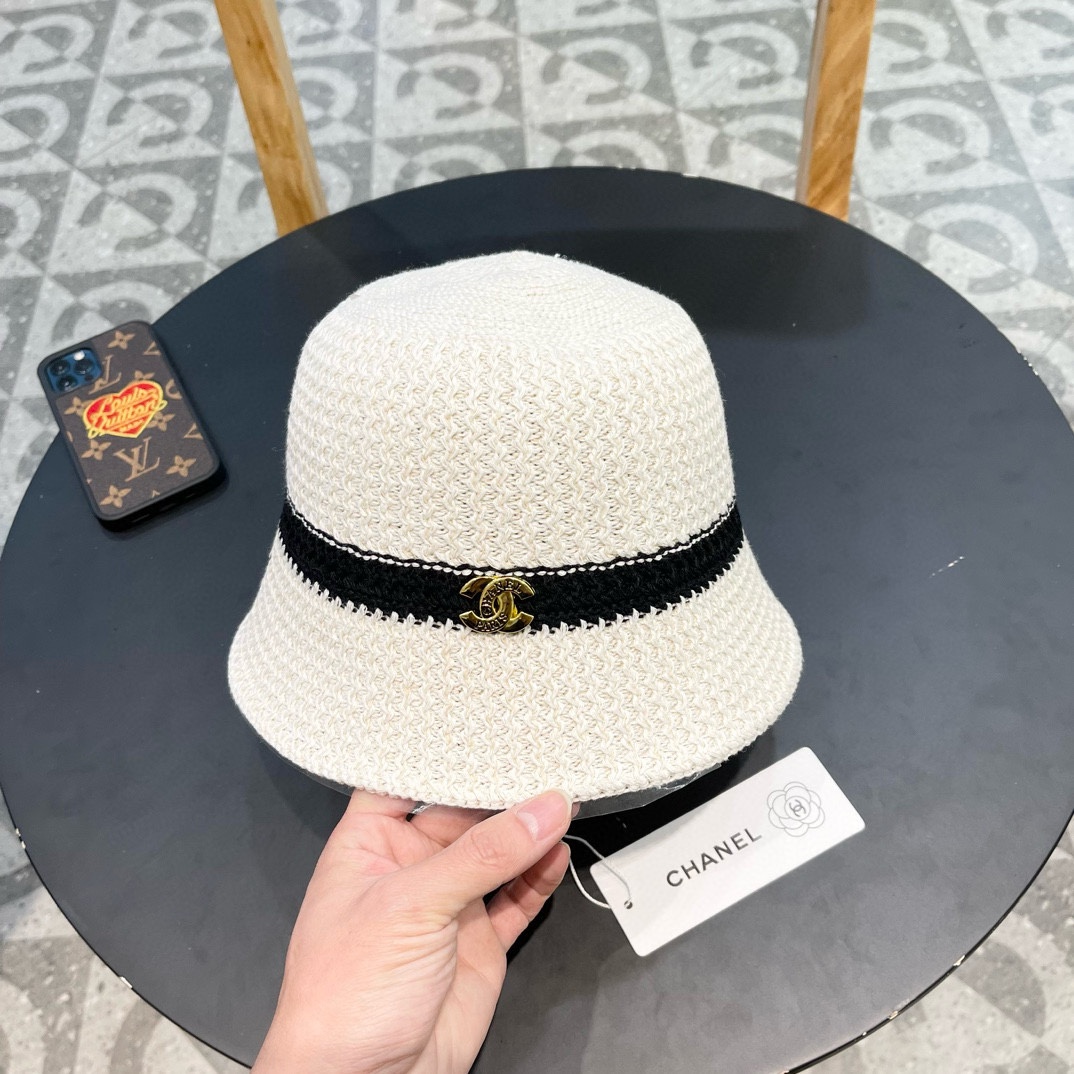 Chanel香奈儿草帽女夏季沙滩帽户外防紫外线透气镂空编织渔夫帽宽檐显脸小帽子