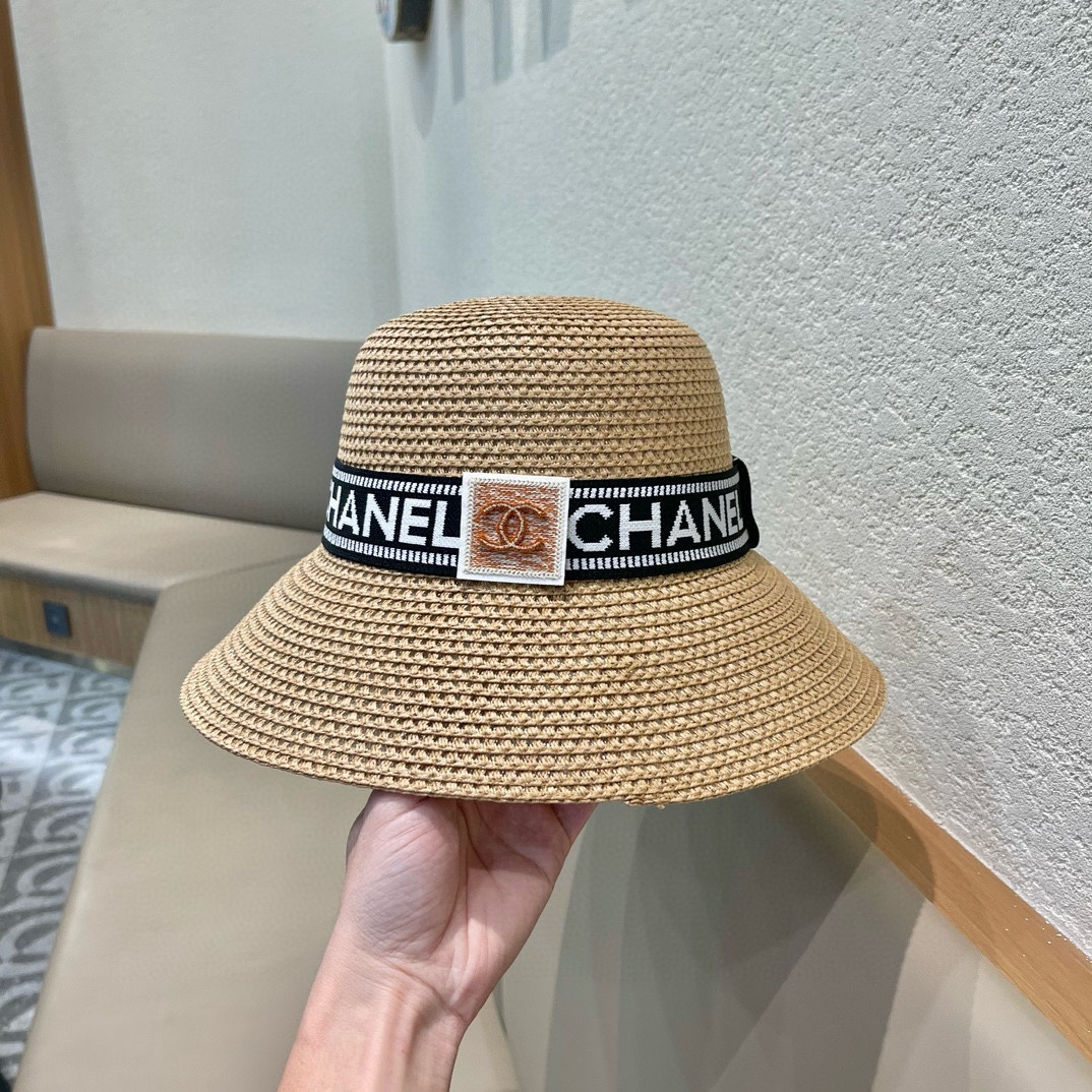 Chanel香奈儿2024新款草帽高密度制作一顶超级有品位的草帽了出街首选！帽型超美腻颜色妥妥轻便携带！