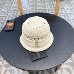 Yves Saint Laurent Sombreros Sombrero de cubo Comprar 1: 1
 Trabajo abierto Colección primavera – verano
