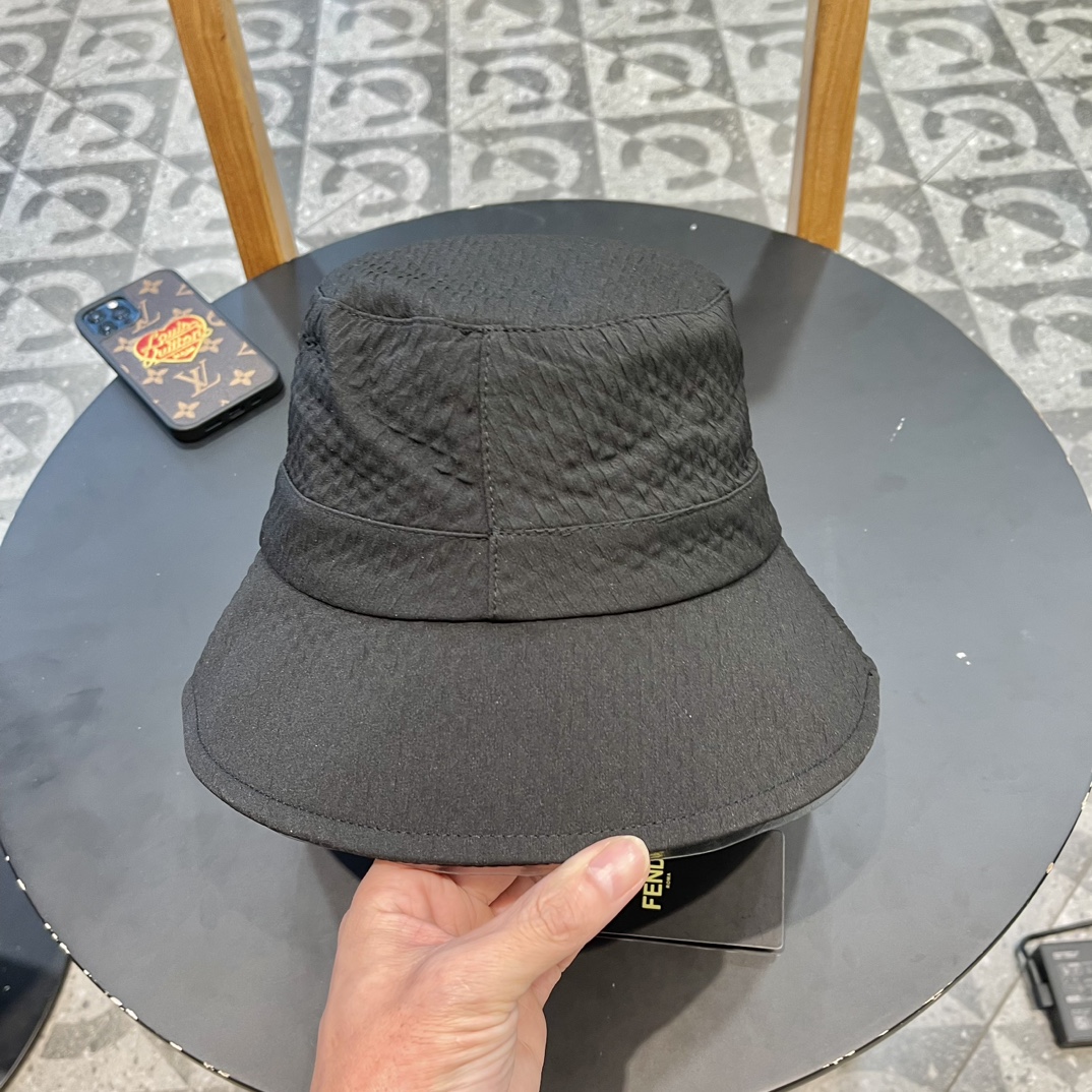 芬迪新款草帽渔夫帽高级定制款跑量王女款头围57cm左右
