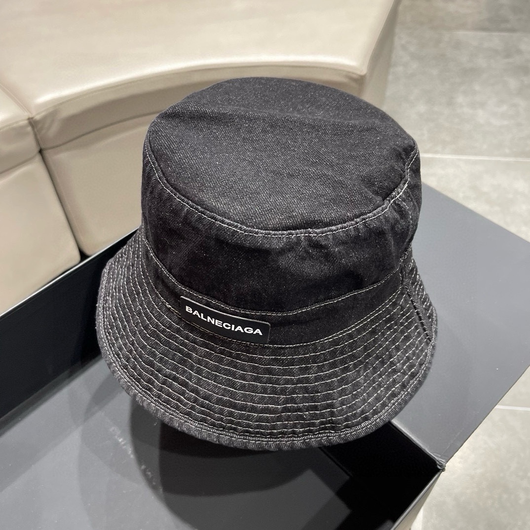 NO:195851,Balenciaga - Retro Washing Fisherman's Hat Hot ~ The style is very retro!  The hat is very good, the big head is also very stylish~ The same style as men and women, it is a hot sale!  !  Hat fisherman hat baseball hat knit hat, hat, balenciaga, espadrilles,hats19860909巴黎世家-复古洗水渔夫帽 大热款~风格非常复古！ 帽型非常赞 大头围上头也很有型~ 男女同款 热卖！！帽子渔夫帽棒球帽针织帽,帽子,balenciaga,espadrilles,hats,hat