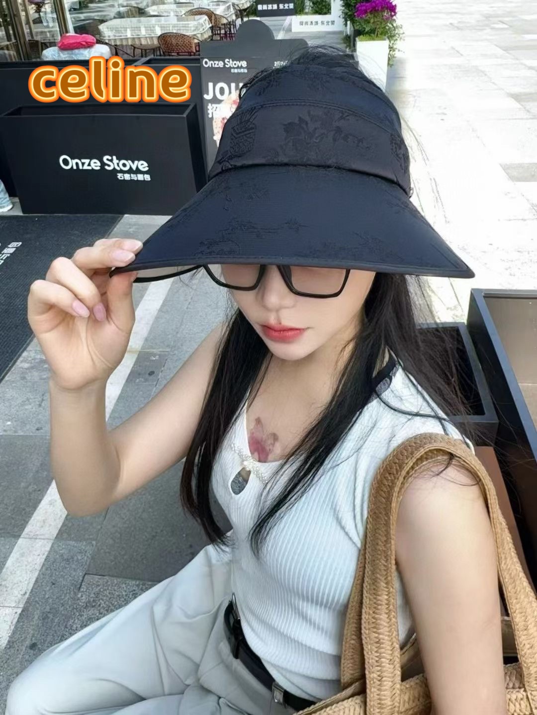 NO:196191,Celine cellne new Chinese style Chinese style pattern colorful pepper empty top sun hat women travel in summer large brim UV rays face small fashion hat fisherman hat baseball hat knit hat, hat, celine, espadrilles, hats19860909赛琳cellne新中式国风花纹彩椒空顶遮阳帽女夏季出游大檐防紫外线显脸小时尚帽子渔夫帽棒球帽针织帽,帽子,celine,espadrilles,hats,hat