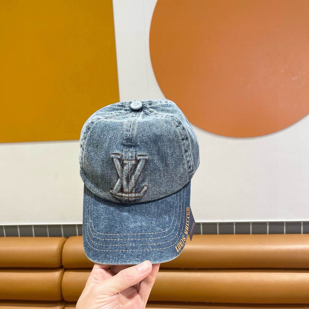 NO:196120,LV Louis Vuitton denim original single embroidered baseball hat, hot-selling style, pure cotton inner lining, light and breathable. Perfect style, accurate and accurate in texture, original quality, exclusive physical shot, suitable hat for men and women, fisherman hat baseball hat knit hat, hat, louis vuitton, louis vuitton, espadrilles, hats19860909LV路易威登牛仔原单刺绣棒球帽 专柜热卖款纯棉内里,轻盈透气.完美版型,对格精准无误,原厂品质,独家实物拍摄,男女适用帽子渔夫帽棒球帽针织帽,帽子,louis vuitton,louis vuitton,espadrilles,hats,hat