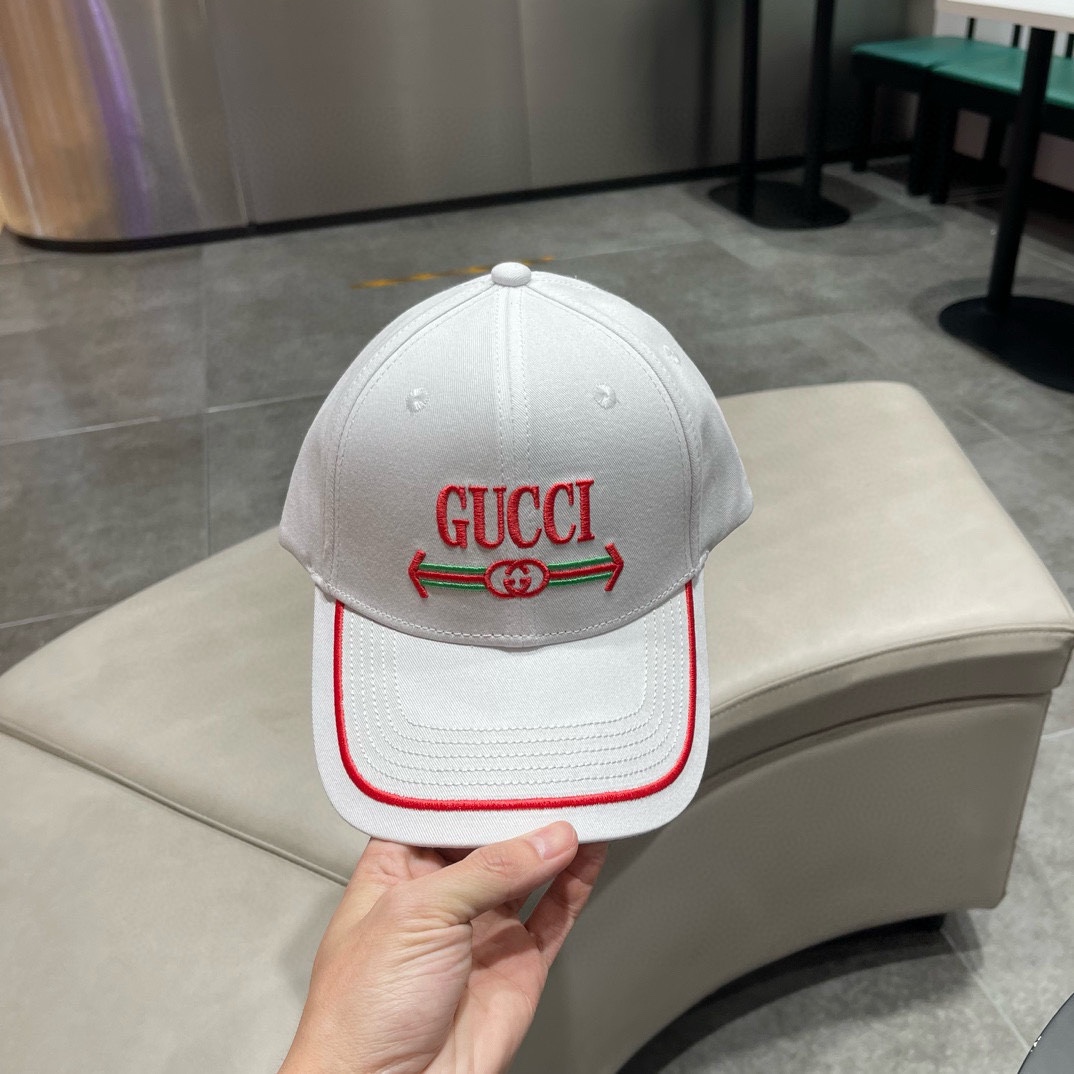 古奇棒球帽️GUCCI官网新品棒球帽原单品质火爆来袭工艺非常精美高档大气上档次！低调奢华方便携带！跑量！