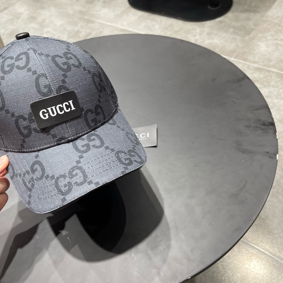 古奇棒球帽️GUCCI官网新品棒球帽原单品质火爆来袭工艺非常精美高档大气上档次！低调奢华方便携带！跑量！