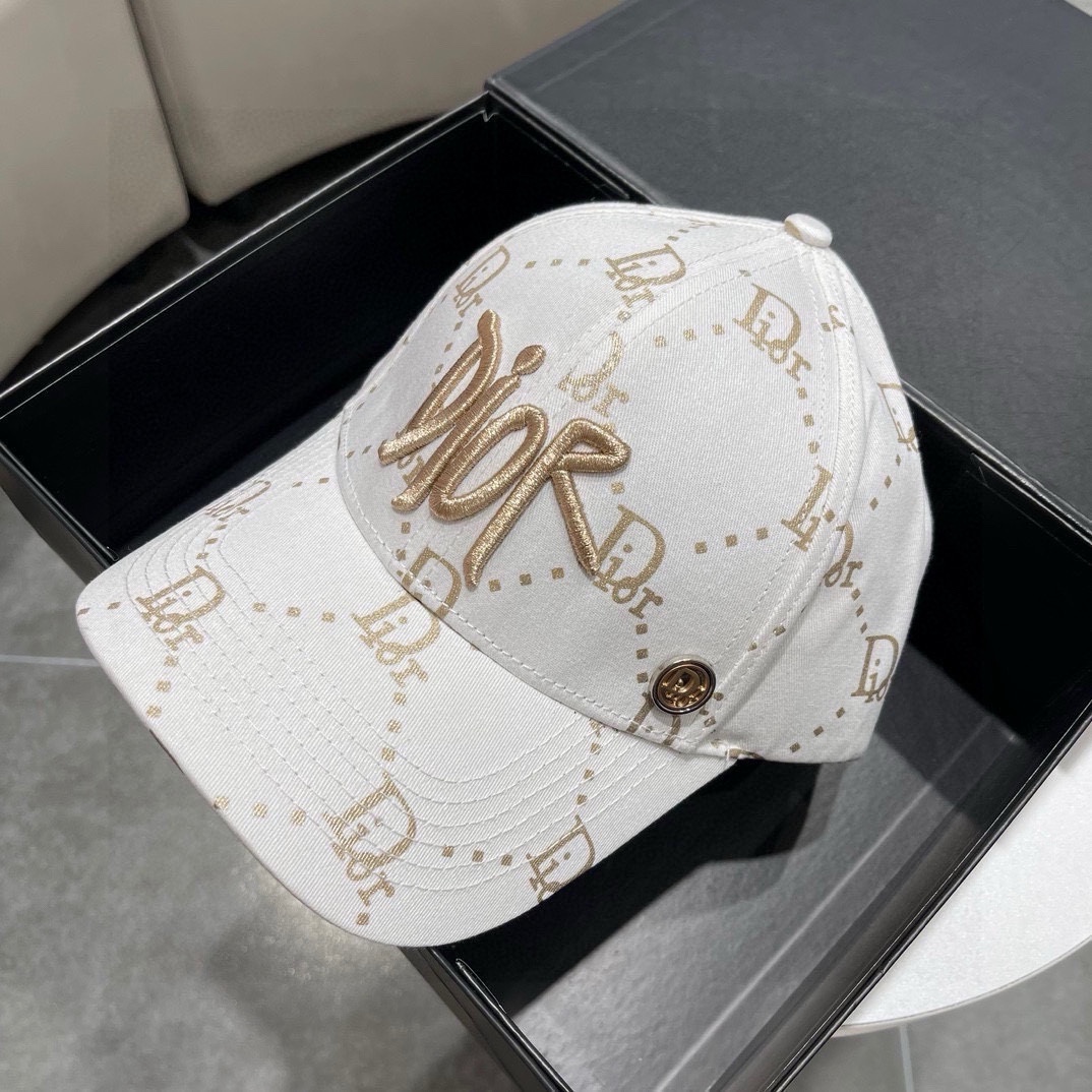 NO:197430,Dior baseball cap is beautiful, simple, atmospheric, fashionable, generous, low-key, luxurious sun protection, both fashionable and versatile, and you are worthy of it!  Adjustable size!  Hat fisherman hat baseball hat knit hat, hat, dior, dior, espadrilles, hats19860909Dior迪奥棒球帽美美哒简约大气时尚大方低调奢华防晒,时尚两不误,百搭款亲,赶紧入手吧你值得拥有！可调节大小！帽子渔夫帽棒球帽针织帽,帽子,dior,dior,espadrilles,hats,hat