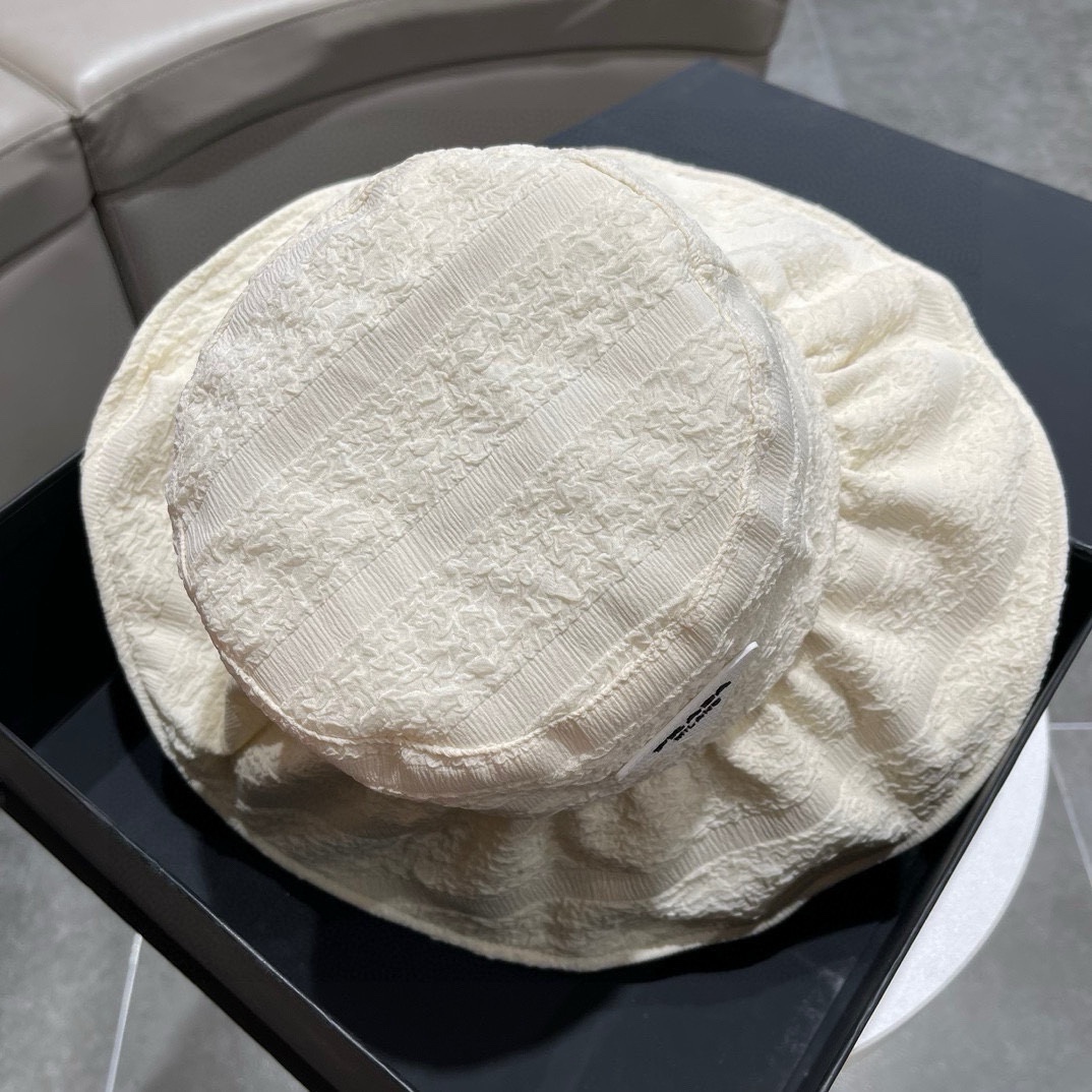NO:198555,PRADA Prada fisherman hat, concave plaid fisherman hat, essential for sunshade travel, head circumference 57cm hat Fisherman hat Baseball hat Knitted hat, hat, prada, prada, espadrilles, hats19860909PRADA普拉达渔夫帽,凹凸格渔夫帽,出游遮阳必备,头围57cm帽子渔夫帽棒球帽针织帽,帽子,prada,prada,espadrilles,hats,hat