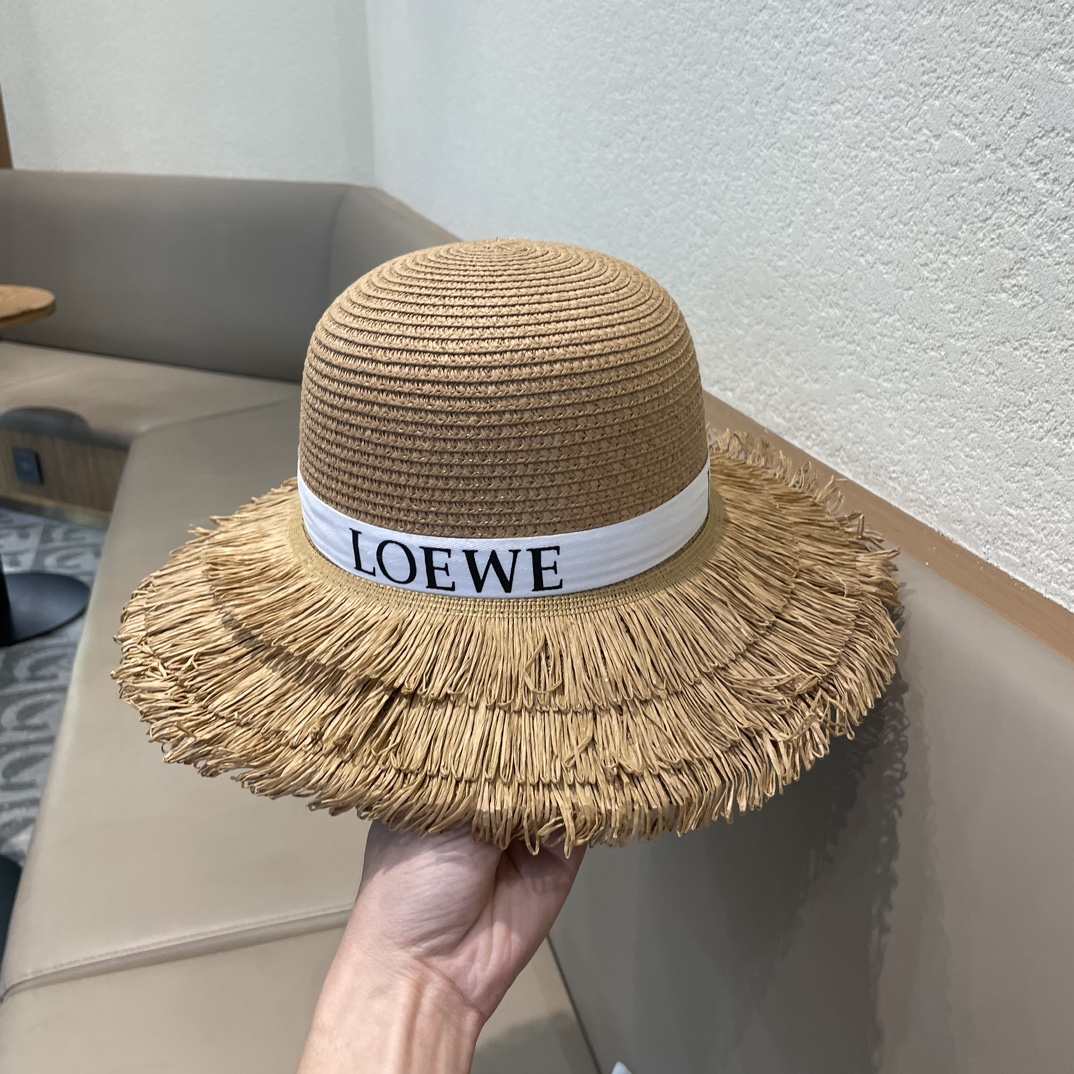 LOEWE罗意威2024新款圆顶草帽出街必备超好搭配赶紧入手！