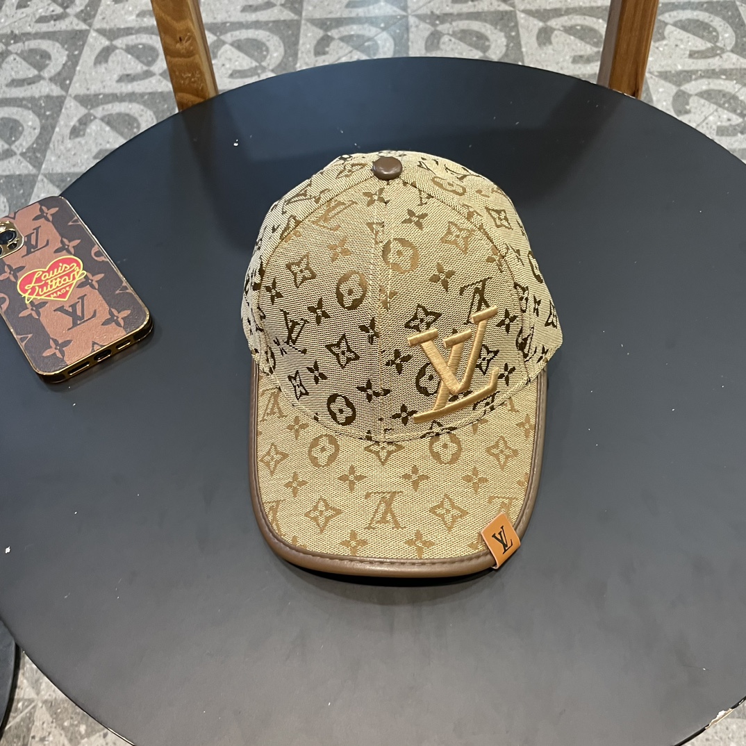 NO:199853,, LV (Louis Vuitton) new original single baseball cap, presbyterian splicing, 1:1 mold customization, original canvas fabric   counter presbyterian leather, heavy industry embroidery, delicate and perfect workmanship, excellent quality, basic head circumference 56, patch adjustable. Hat Fisherman's hat Baseball cap Knitted hat, hat, louis vuitton, louis vuitton, espadrilles, hats19860909,LV(路易威登)新款原单棒球帽,老花拼接,1:1开模订制,原版帆布面料 专柜老花皮,重工刺绣,做工细致完美,质量超赞,基础头围56,贴片可调节.帽子渔夫帽棒球帽针织帽,帽子,louis vuitton,louis vuitton,espadrilles,hats,hat