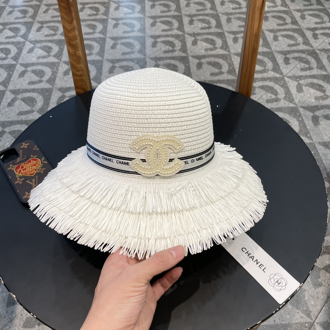 NO:200788,【CHANEL Chanel】 New big brand small fragrant fringed basin straw hat, the first choice in the seaside in summer~ New material woven~ Full texture hat Fisherman's hat Baseball hat Knitted hat, hat, chanel, chanel, espadrilles, hats19860909【CHANEL香奈儿】 新款大牌小香风流苏盆帽草帽 夏天海边首选～ 新款材质编织而成～质感满分帽子渔夫帽棒球帽针织帽,帽子,chanel,chanel,espadrilles,hats,hat