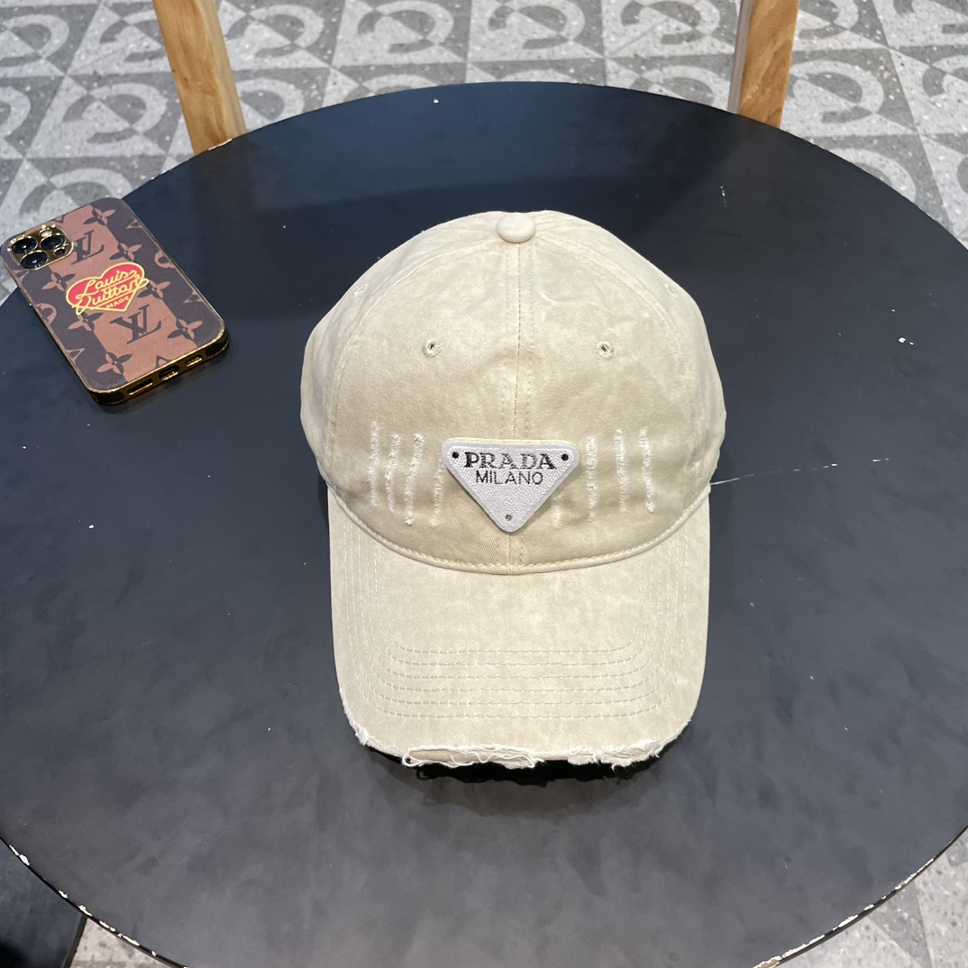 NO:201531,Prada Prada early spring new big brand baseball cap, classic men and women hat fisherman hat baseball cap knit hat, hat, prada, prada, espadrilles, hats19860909Prada普拉达早春新款大牌款棒球帽,经典款男女通用帽子渔夫帽棒球帽针织帽,帽子,prada,prada,espadrilles,hats,hat