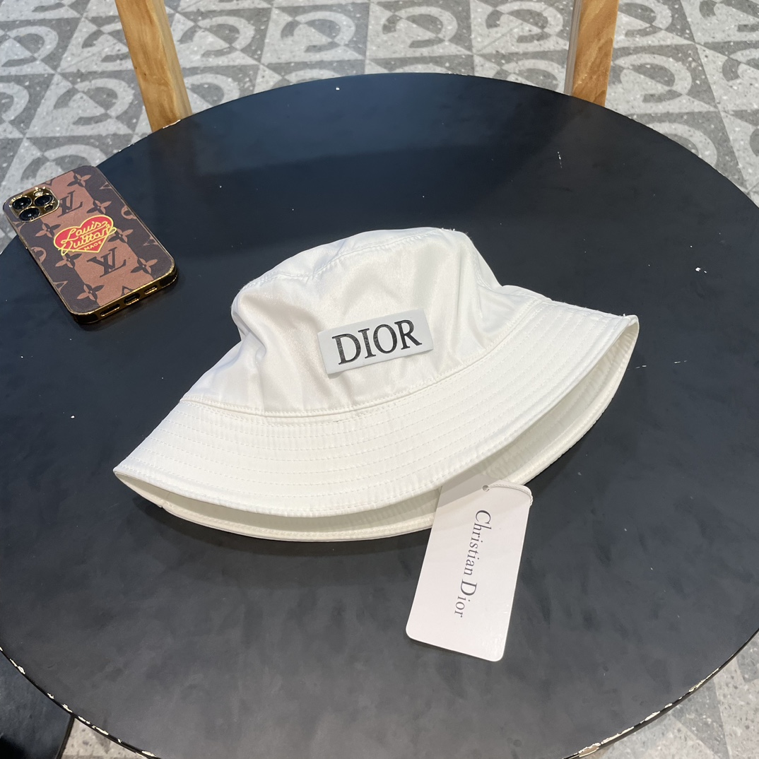 NO:201526,Dior official website latest double-sided full-indiced Dior logo fisherman hat, with a high sun protection index, especially small face, stylish and not soft, can be folded at will, convenient to carry hat, fisherman hat baseball hat knit hat, hat, dior, dior, espadrilles, hats19860909迪奥Dior 官网最新双面满印迪奥logo渔夫帽,防晒指数超高,特别显脸小,有型不软塌,可随意折叠,携带方便帽子渔夫帽棒球帽针织帽,帽子,dior,dior,espadrilles,hats,hat