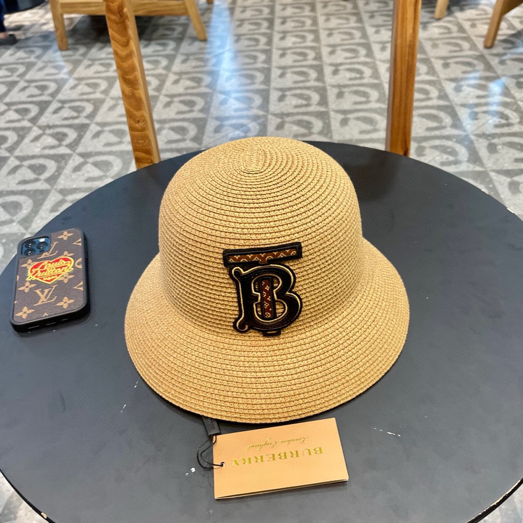 NO:201761,Burberry TB baseball cap, big brand synchronization, super easy to match, shipment hat, fisherman hat, baseball cap knit hat, hat, burberry, espadrilles, hats19860909巴宝莉 TB棒球帽,大牌同步,超好搭配,出货帽子渔夫帽棒球帽针织帽,帽子,burberry,espadrilles,hats,hat