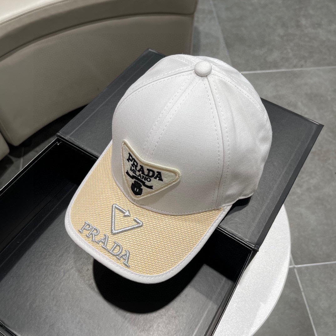 NO:201626,Prada Spring and Summer denim baseball hat This one is really recommended for you. It is elegant and casual, versatile and durable, does not pick on the face shape and head shape, and looks very small. Four seasons, hat, fisherman's hat, baseball hat, knit hat, hat, prada, espadrilles, hats19860909普拉达 春夏牛仔棒球帽 这款真的要推荐给你们,气质又随意,百搭又耐看,不挑脸型和头型,超显脸小,四季款,帽子渔夫帽棒球帽针织帽,帽子,prada,espadrilles,hats,hat