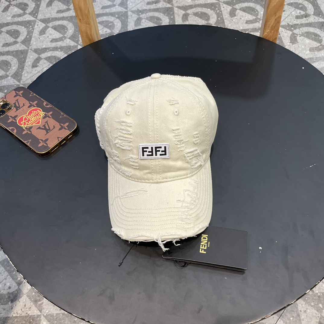 NO:201615,.FE*DI Fendi new double F old-fashioned denim baseball cap minimalist and high-end style, internet celebrity fashion expert's trendy hat fisherman hat baseball cap knit hat, hat, fendi, espadrilles, hats19860909.FE*DI芬迪新款双F老花牛仔棒球帽极简高级风,网红时尚达人的潮搭单品帽子渔夫帽棒球帽针织帽,帽子,fendi,espadrilles,hats,hat