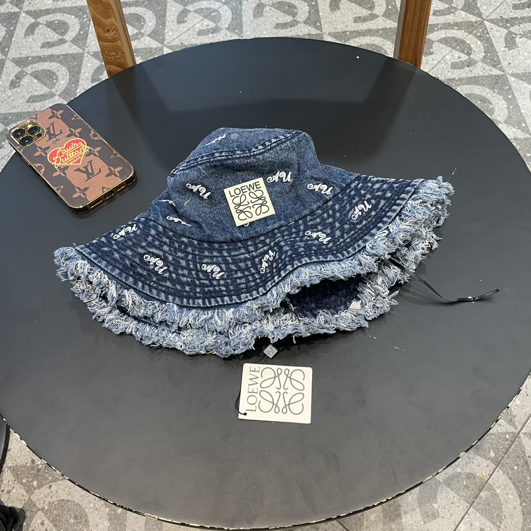 Sombrero de pescador de mezclilla lavada con flecos estilo vintage de Loewe para mujer, diseño degradado, sombrero de a…