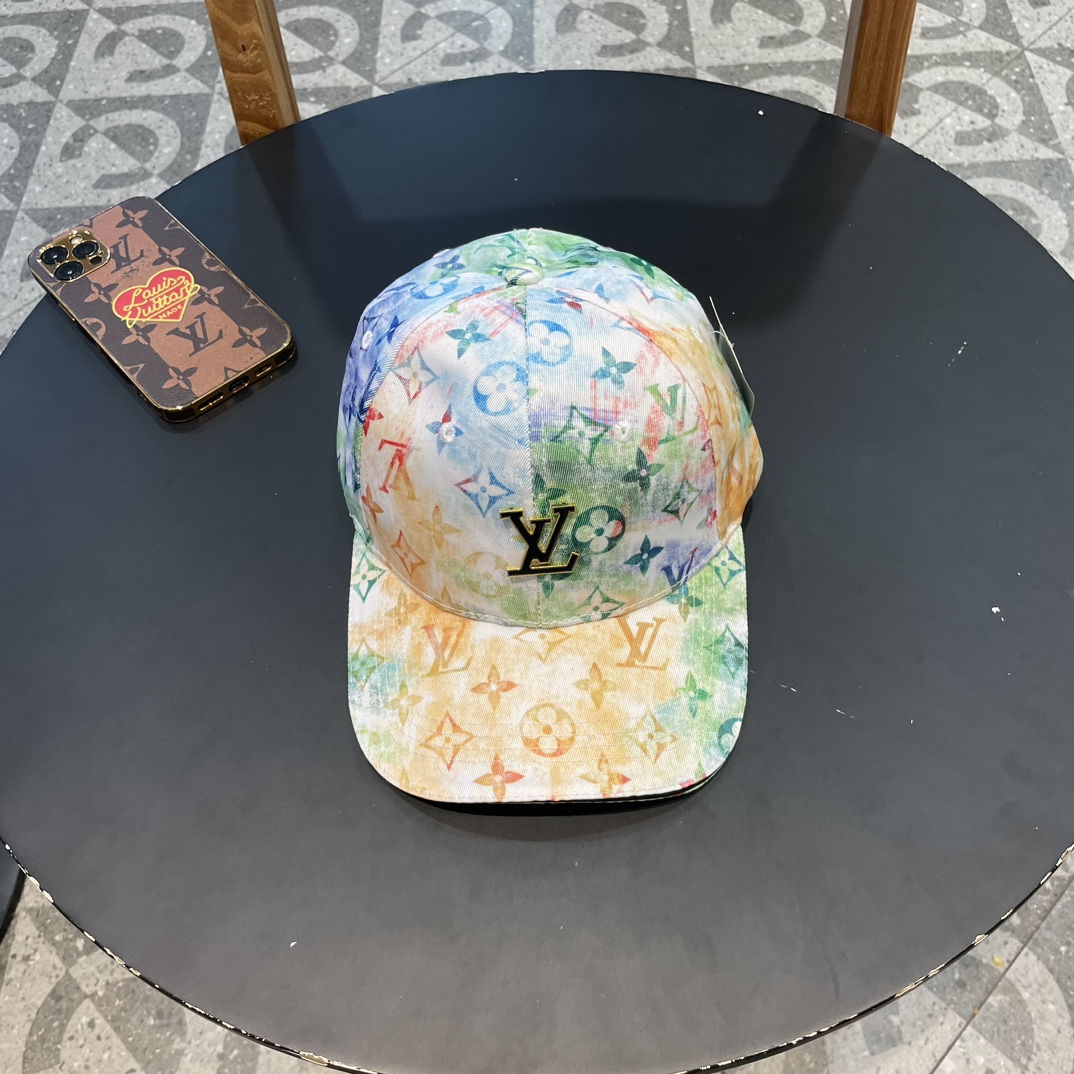 NO:201993,lv A very popular baseball cap in Louis Vuitton, simple and atmospheric, high-quality and stylish~ with personality, color-printed LOGO, cloth cap top breathable and comfortable, four-season model, light and breathable!  Excellent quality hat fisherman hat baseball hat knit hat, hat, louis vuitton, louis vuitton, espadrilles,hats19860909lv 路易威登很火的一款棒球帽 简约大气 高逼格好物～格调有个性 彩印LOGO 布面帽顶透气舒服 四季款 轻盈透气！质量超赞帽子渔夫帽棒球帽针织帽,帽子,louis vuitton,louis vuitton,espadrilles,hats,hat