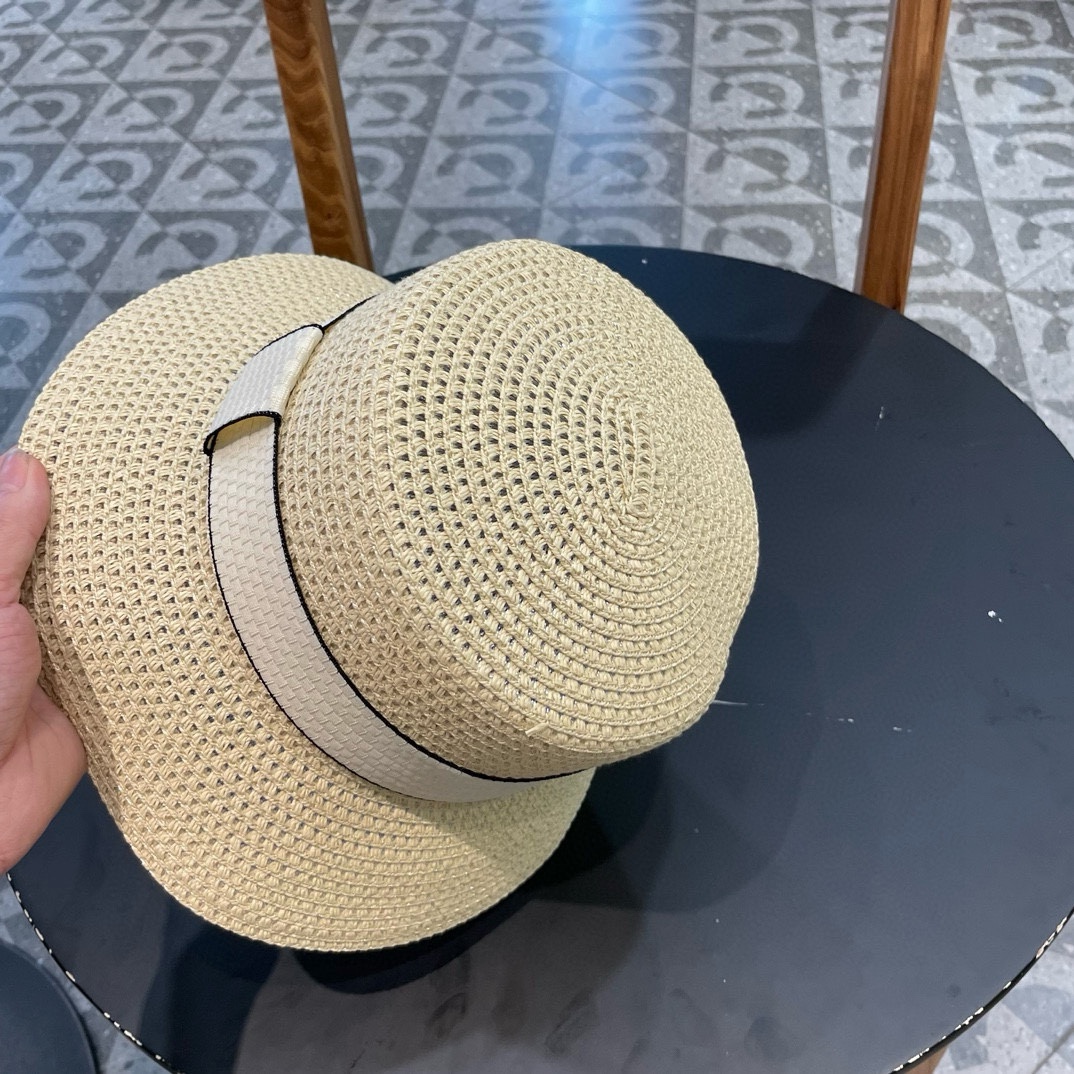   Gucci古奇草帽，重工设计风格，沙滩帽，大草帽，头围57cm。